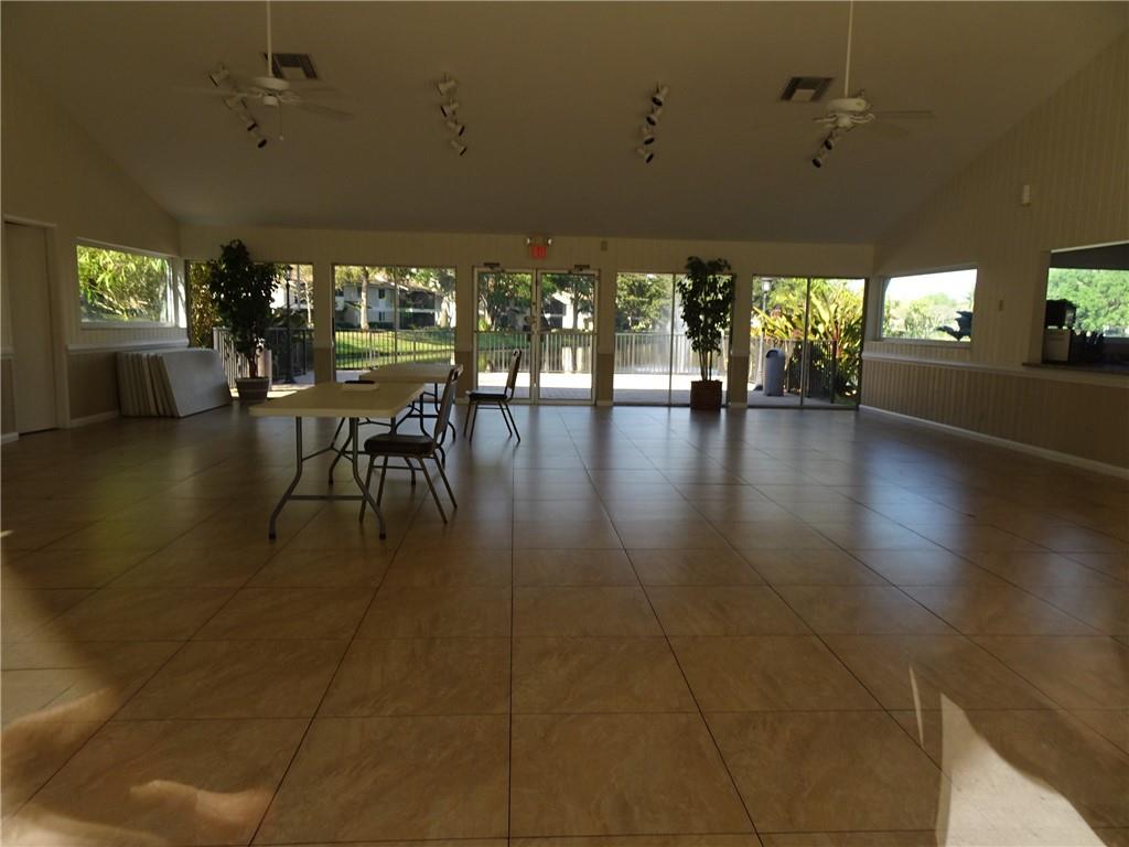 THE GARDENS NORTH - Residential