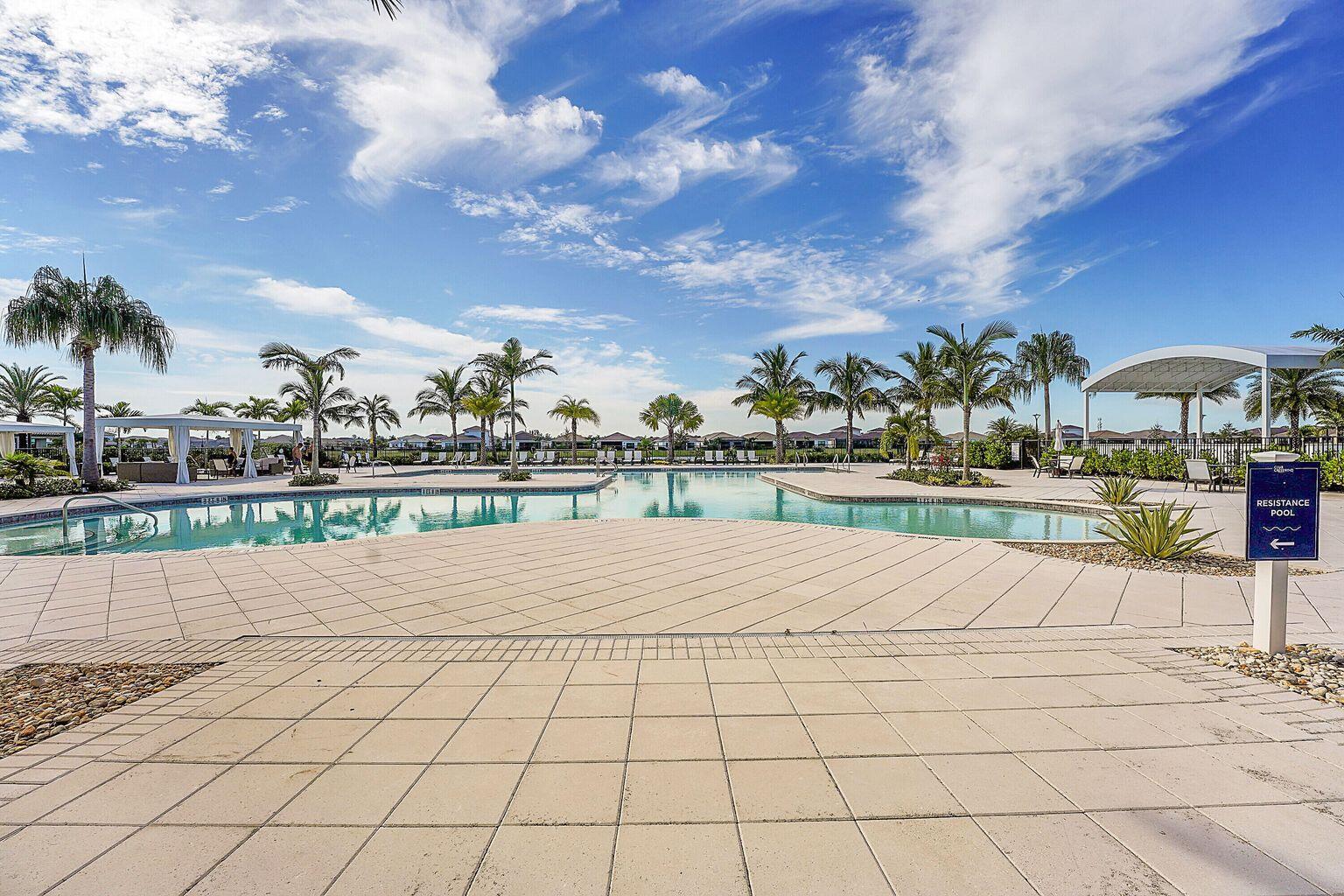 CRESSWIND PALM BEACH - Residential