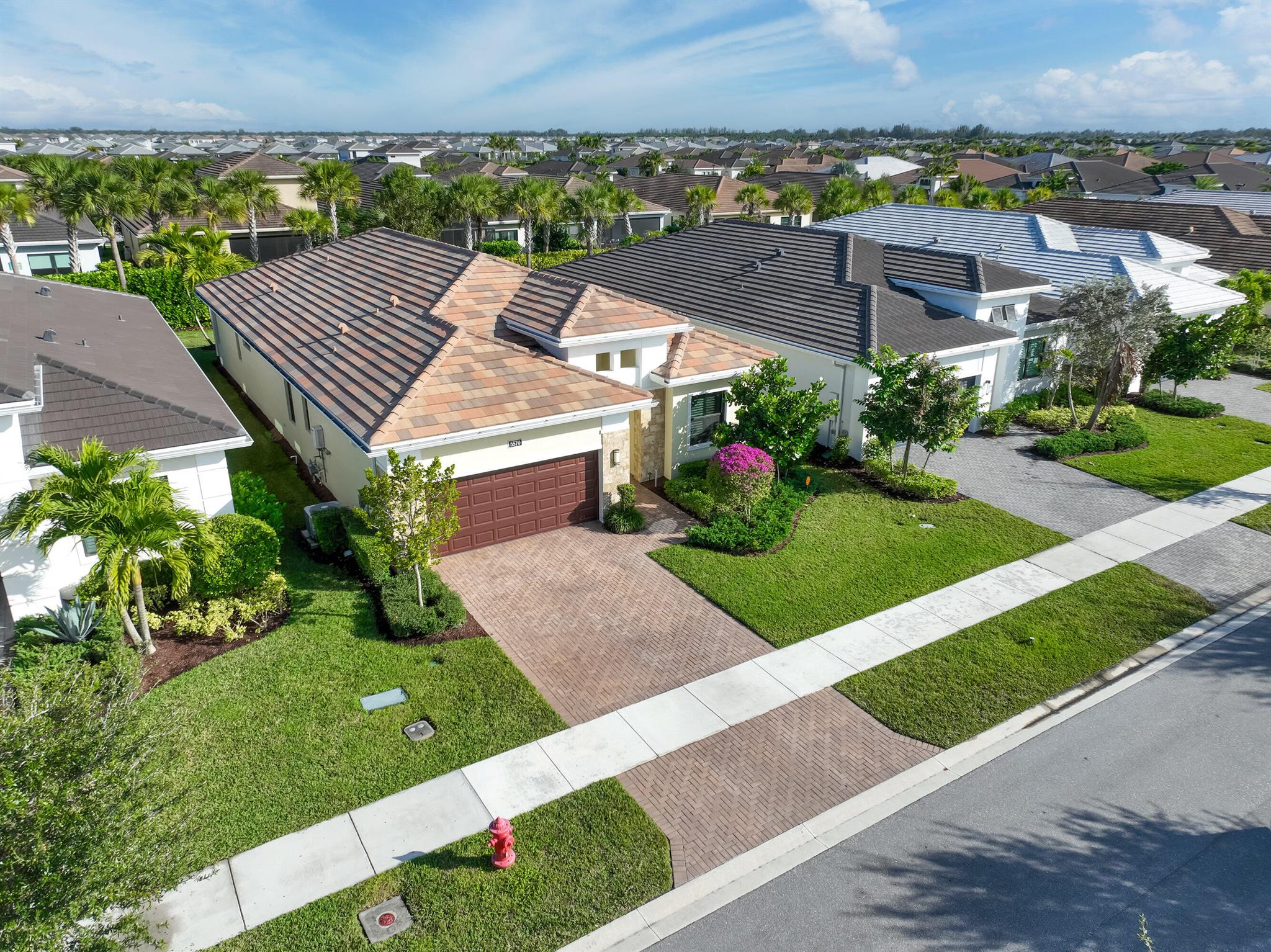 CRESSWIND PALM BEACH - Residential