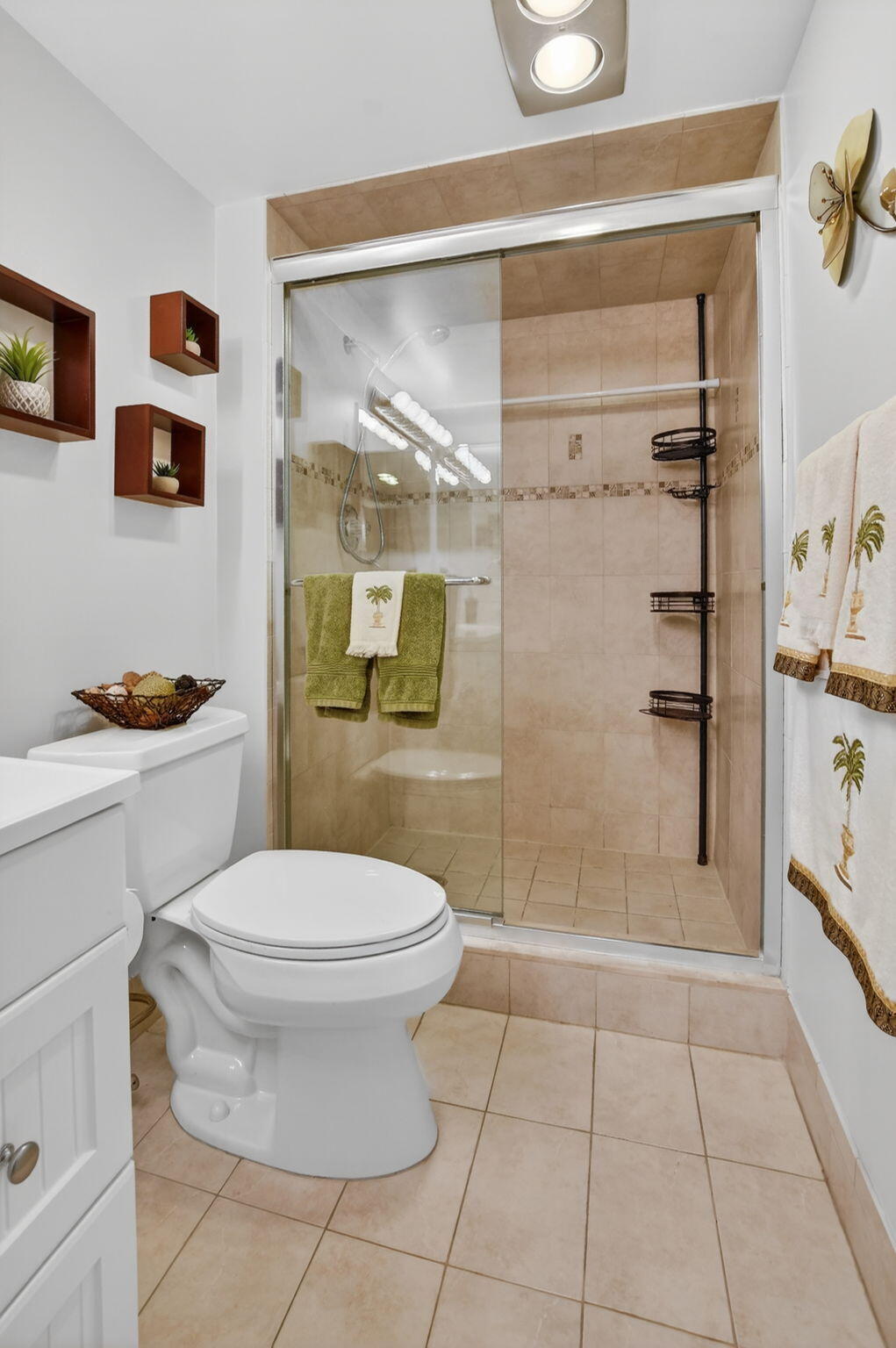 OAKRIDGE V CONDO - Residential