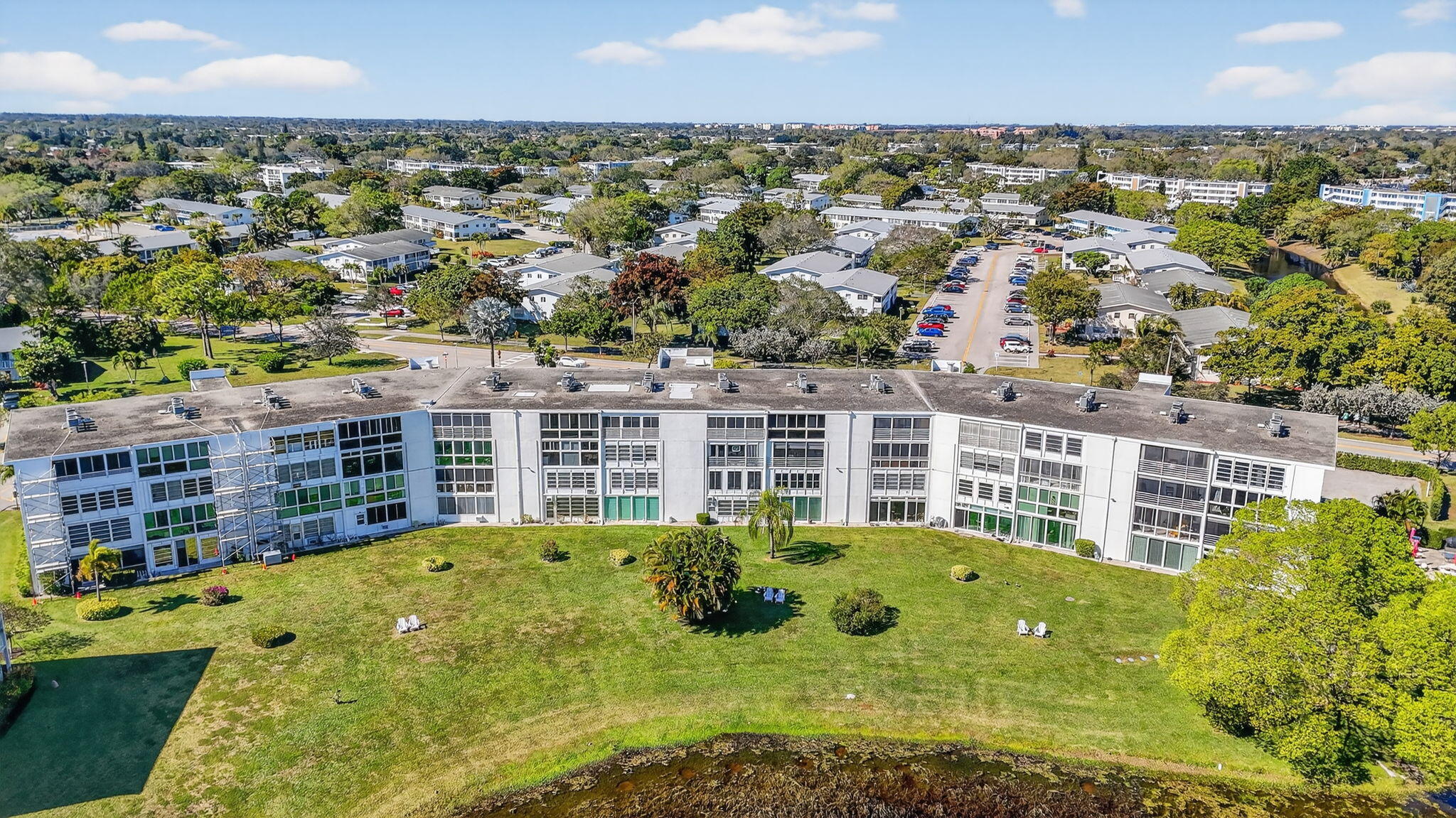 OAKRIDGE V CONDO - Residential