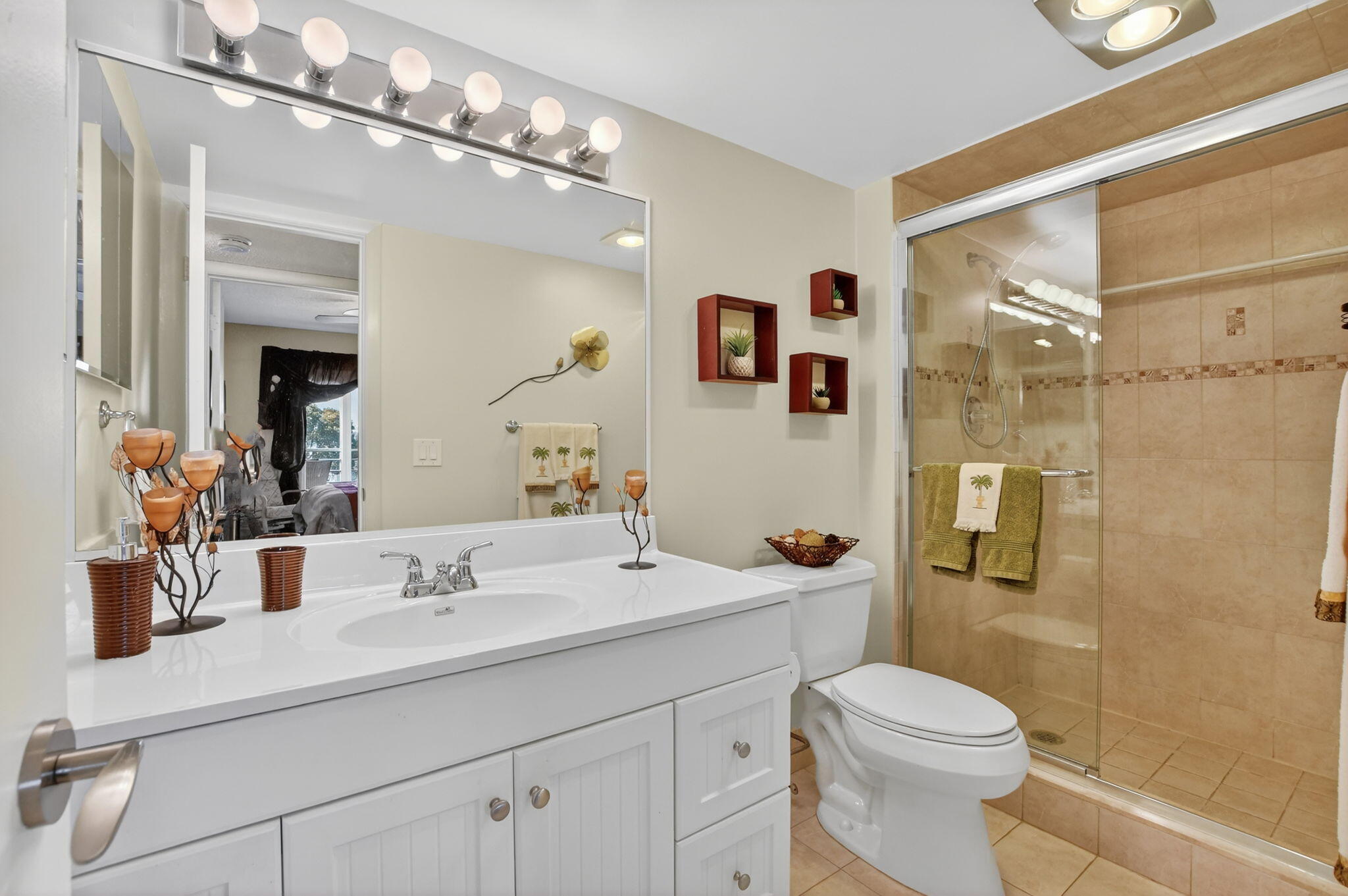 OAKRIDGE V CONDO - Residential