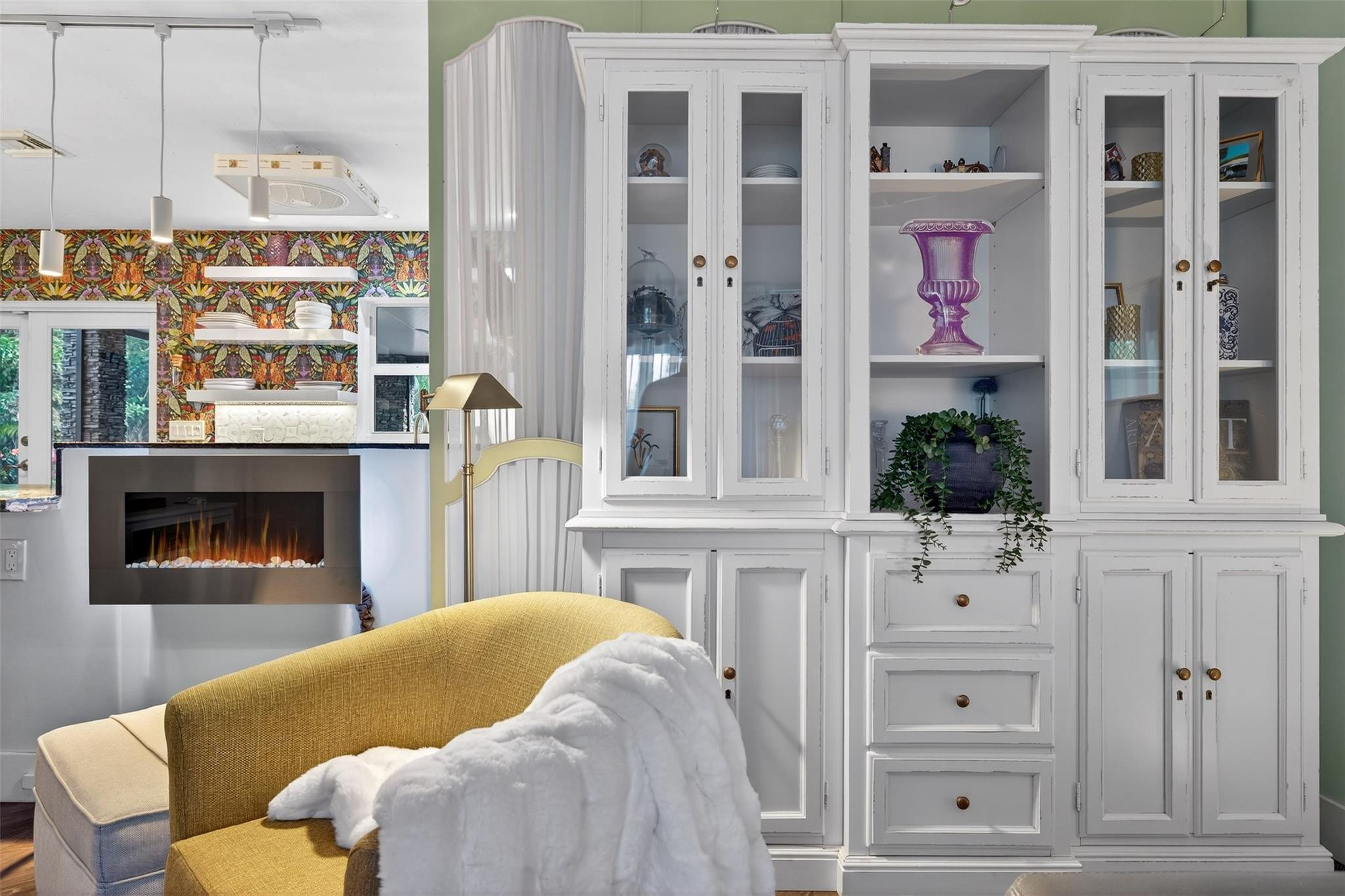 Harold A Keats Add 24-40 - Residential Lease