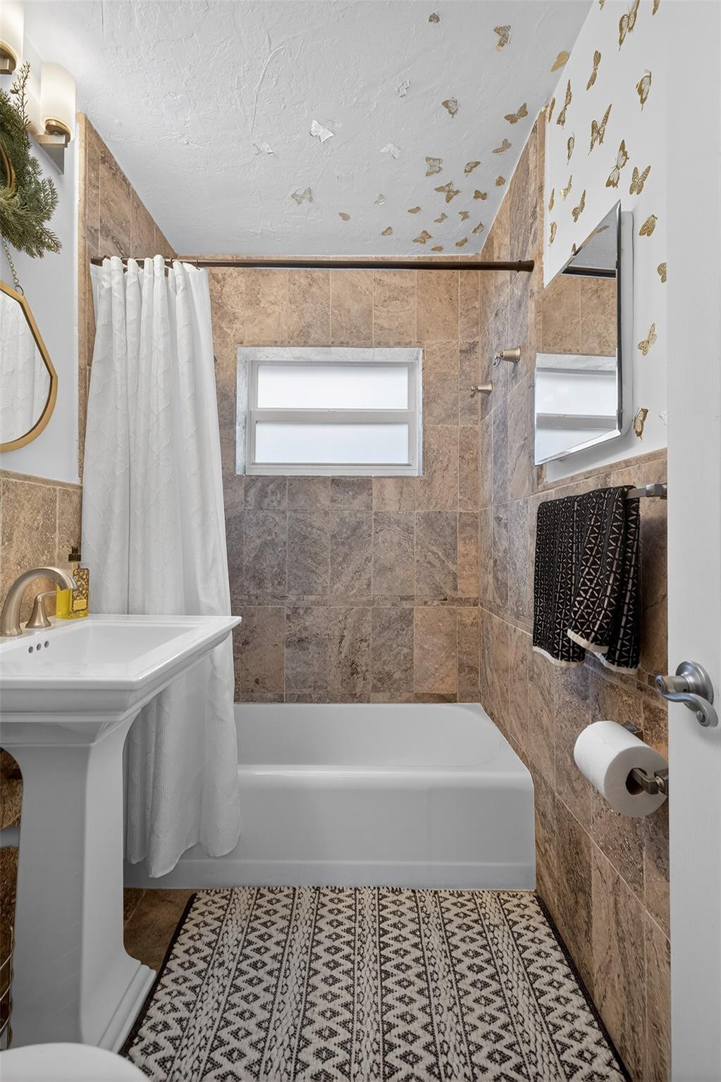 Harold A Keats Add 24-40 - Residential Lease