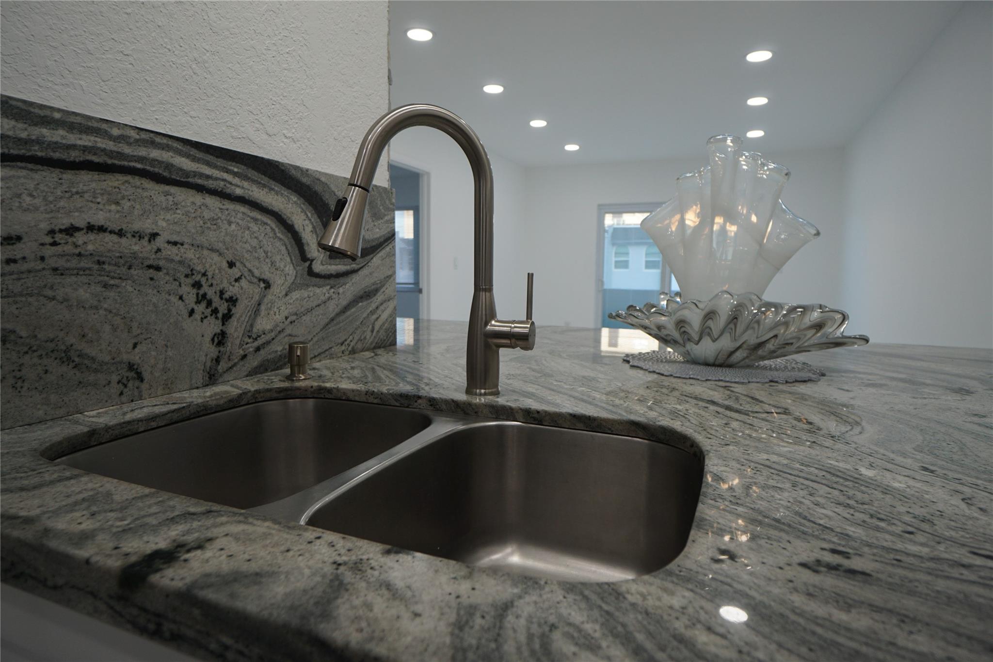 Son Vida Condo - Residential