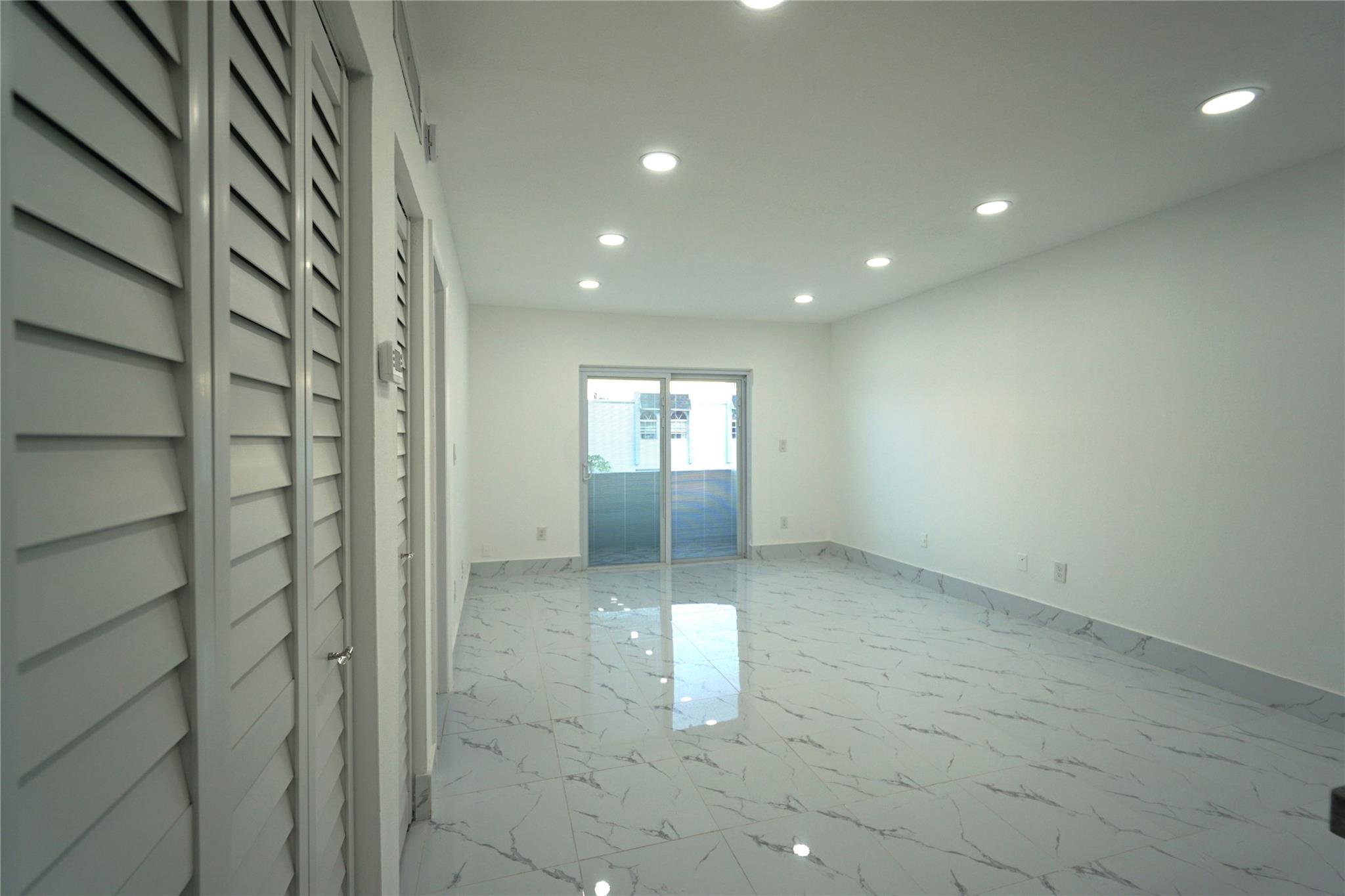 Son Vida Condo - Residential