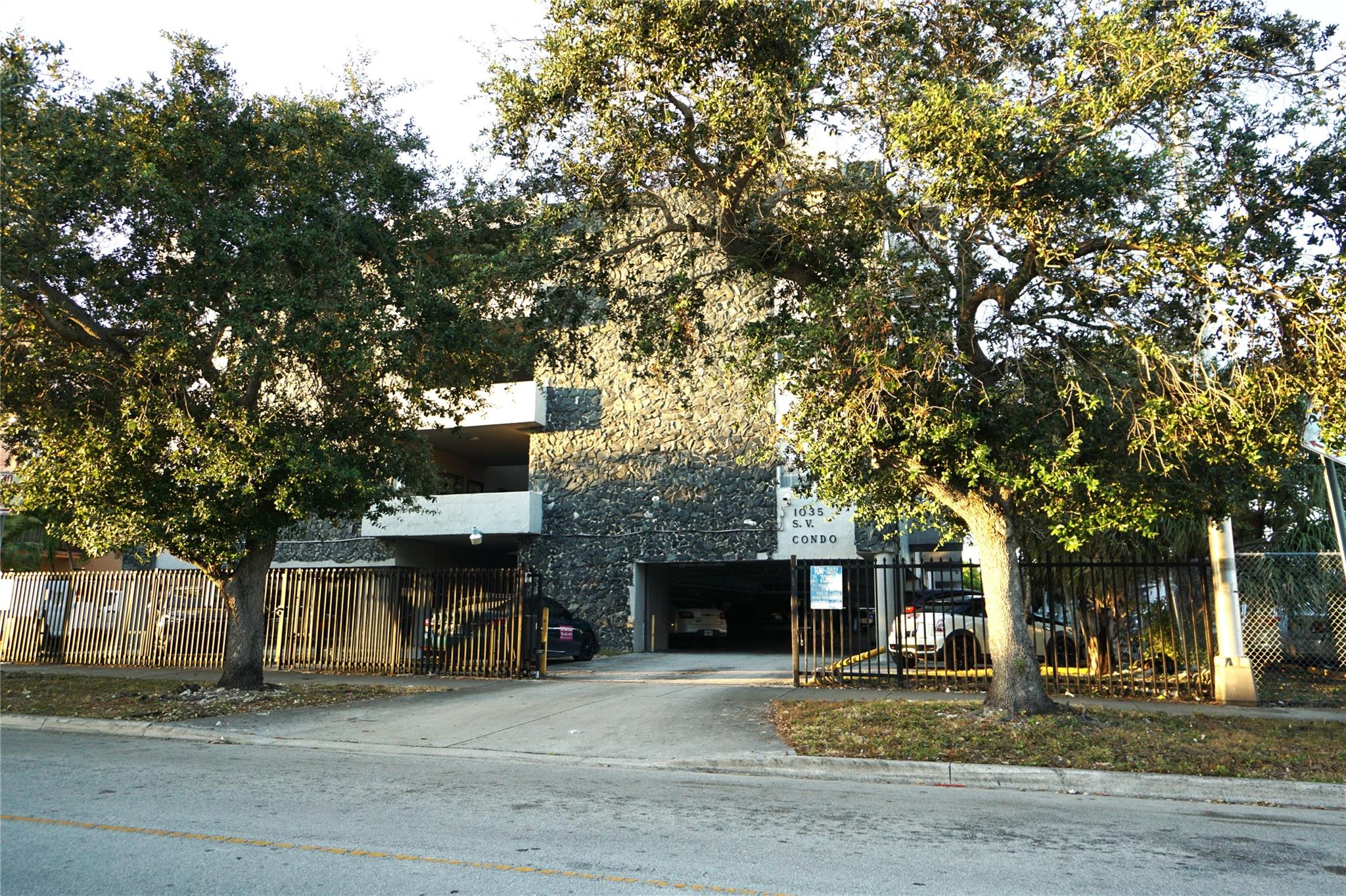 Son Vida Condo - Residential