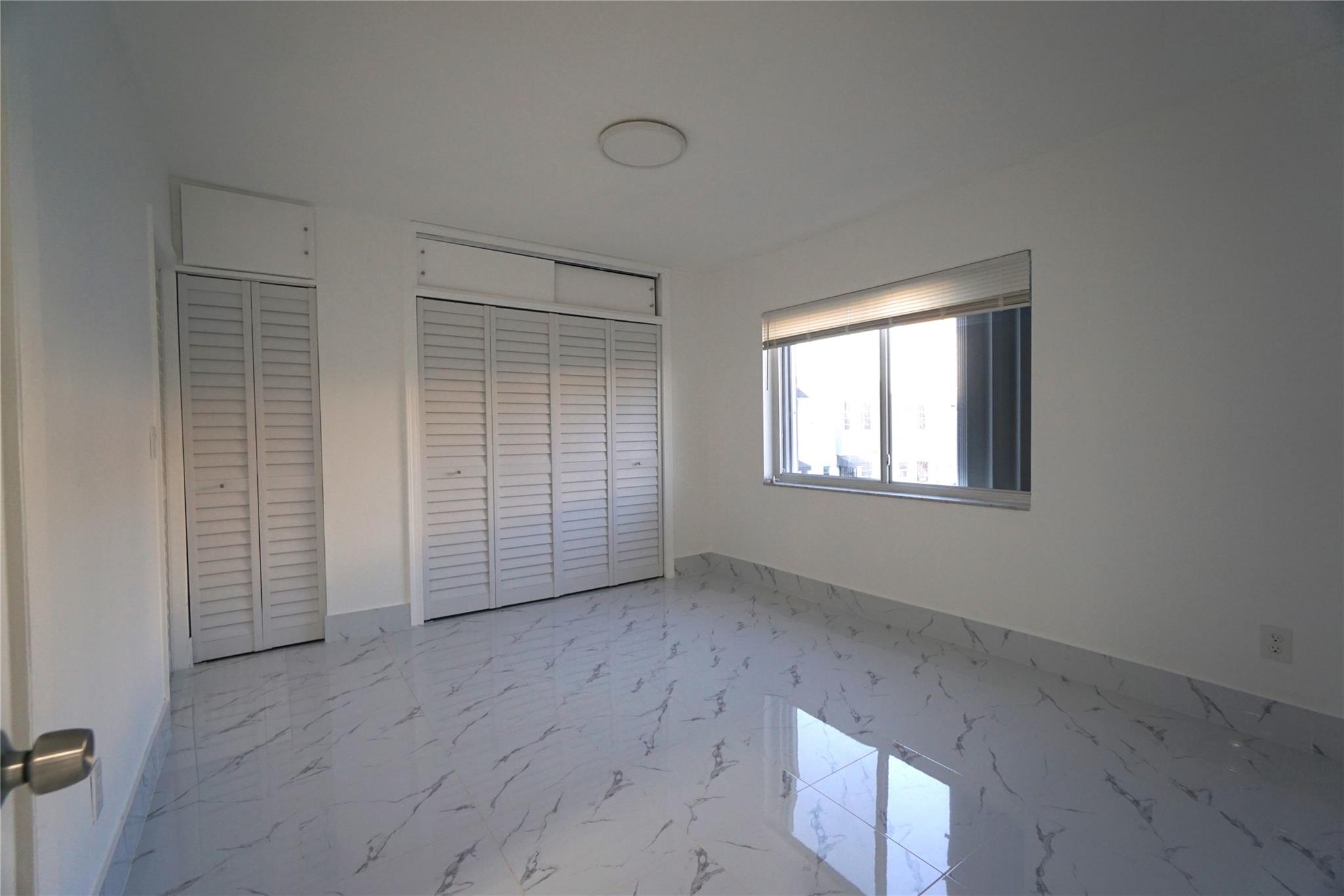 Son Vida Condo - Residential