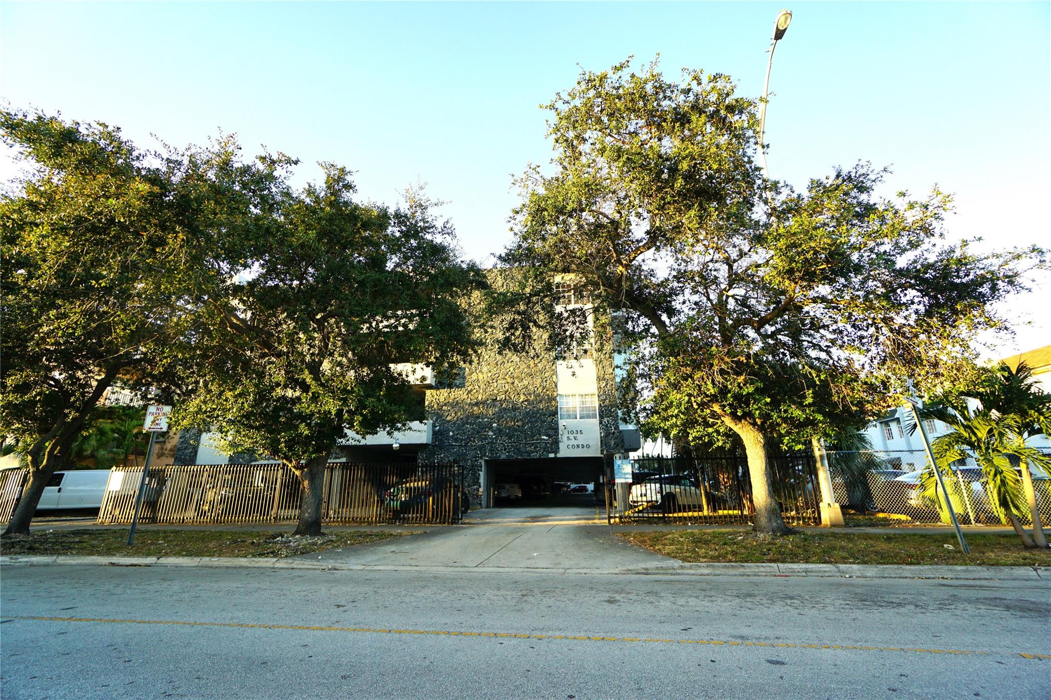 Son Vida Condo - Residential