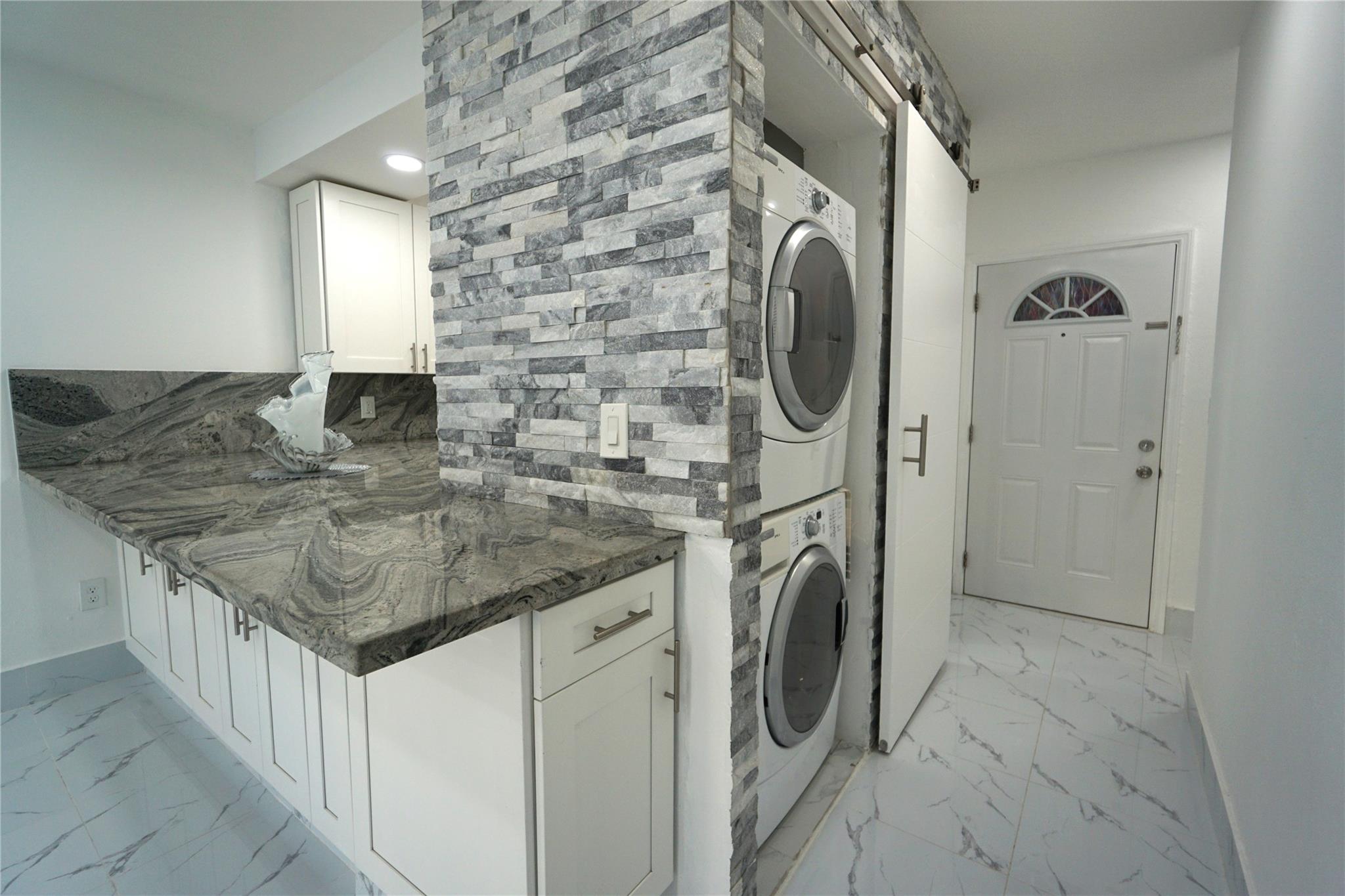 Son Vida Condo - Residential