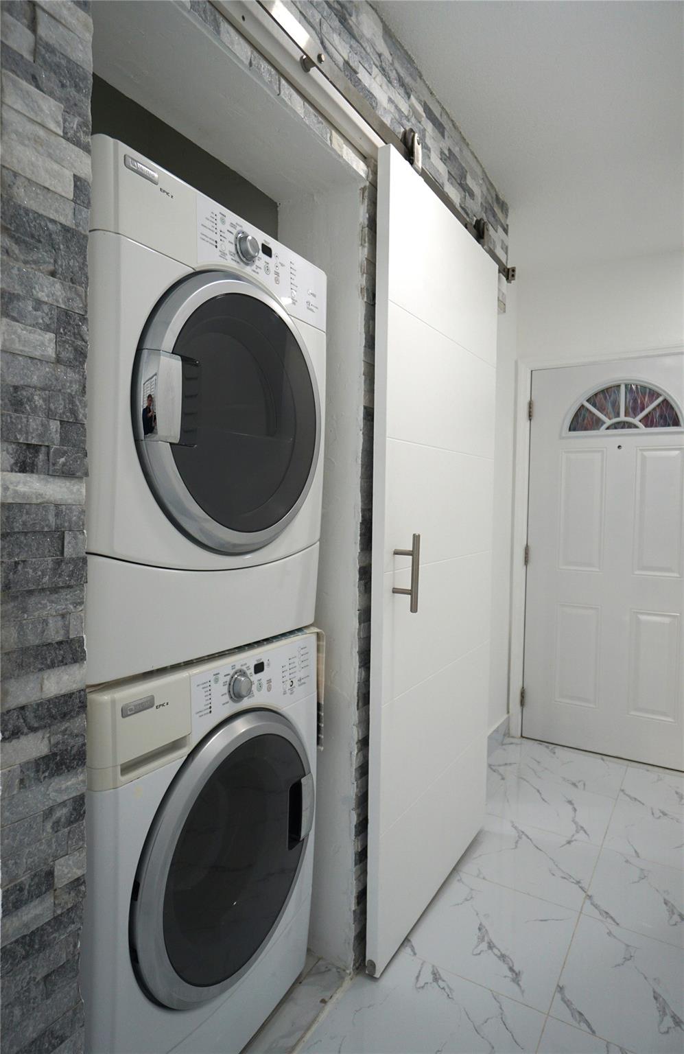 Son Vida Condo - Residential