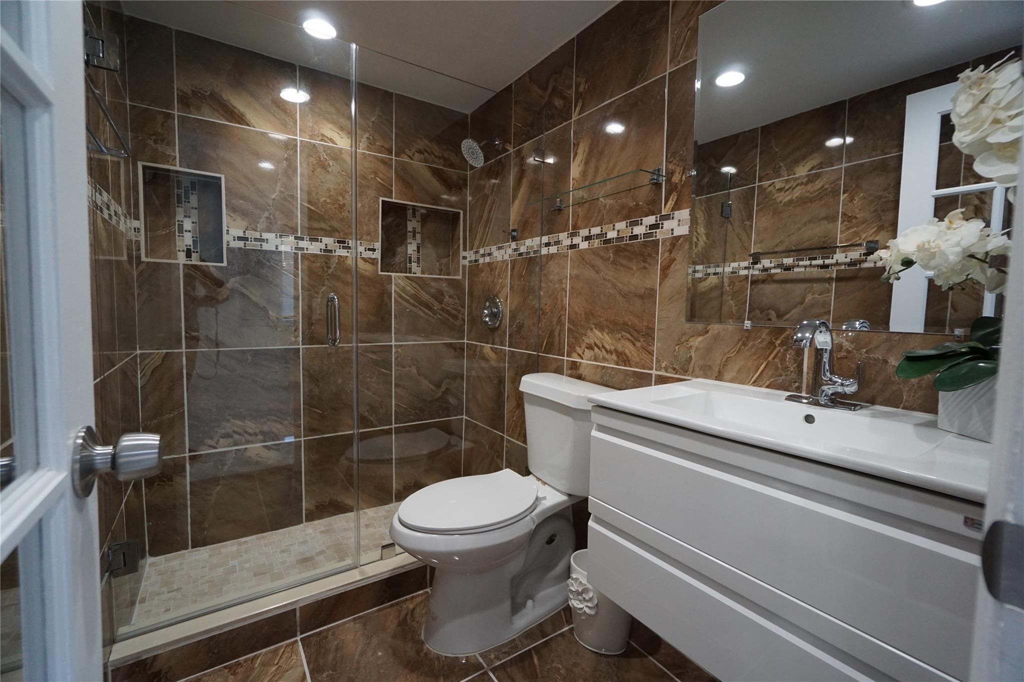 Son Vida Condo - Residential