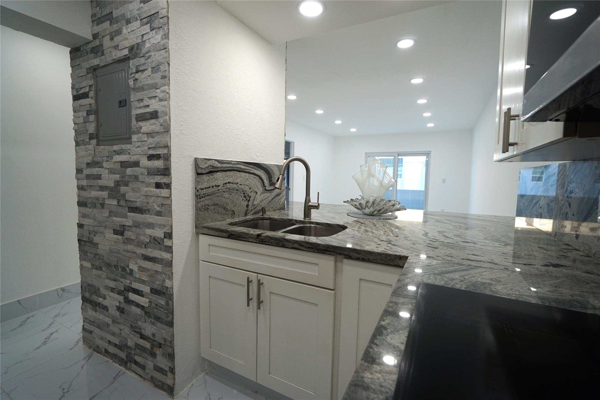 Son Vida Condo - Residential