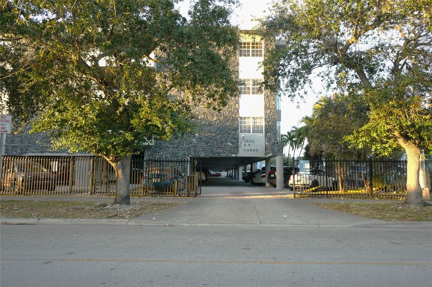 Spectacular Totally Remodeled  2-bedroom apartment with 2 full bathrooms  New windows and Doors also New sliding door Balcony, covered garage and additional guest parking, bedroom with balcony and impact-resistant windows plus hurricane protection. Completely remodeled with in-unit washer and dryer. All ceramic tile floors, tastefully remodeled bathrooms and kitchen with granite countertops, all stainless steel appliances.
Totally Newly Professional Remodeled !!!!