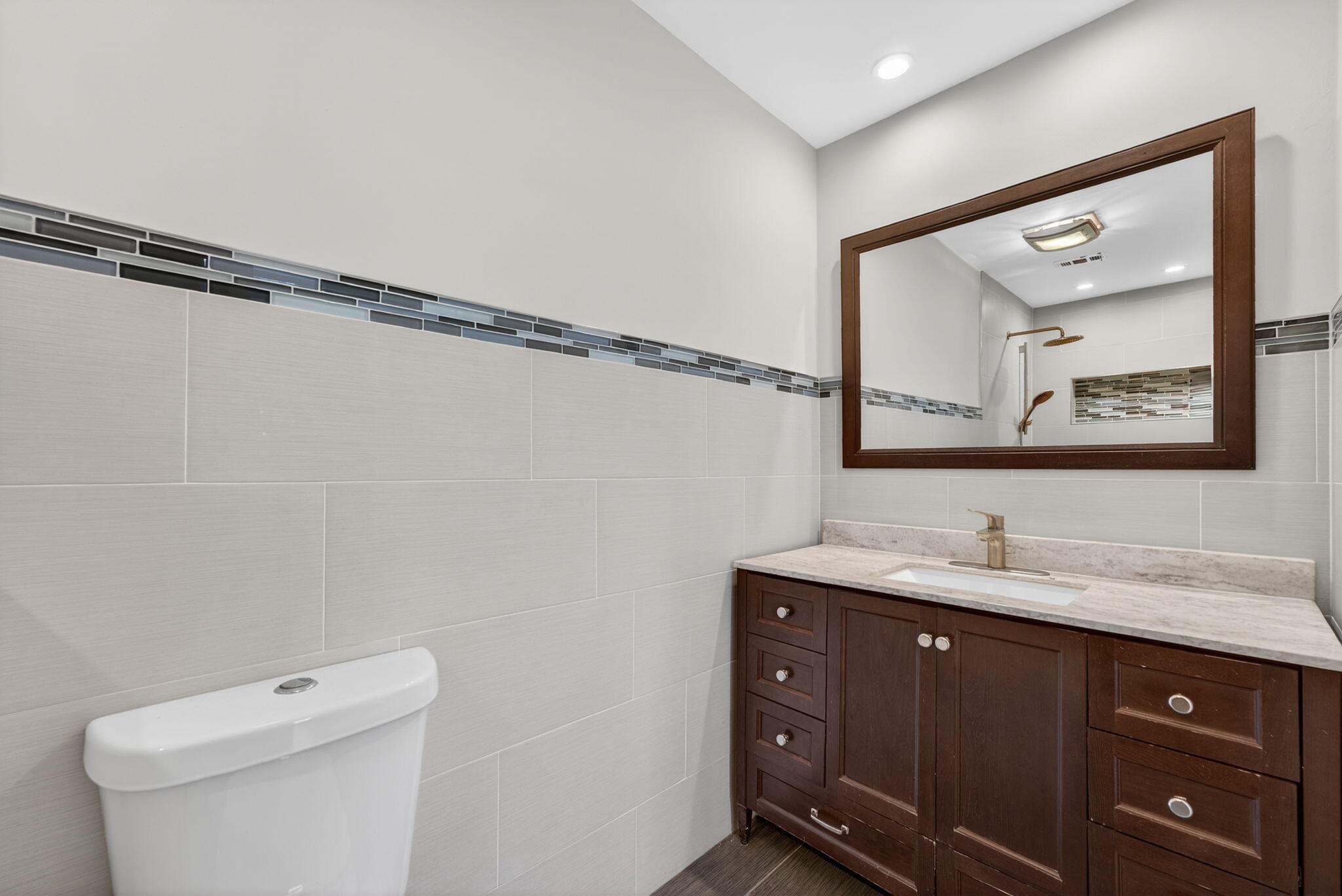 WILTON ESTATES - Residential Lease