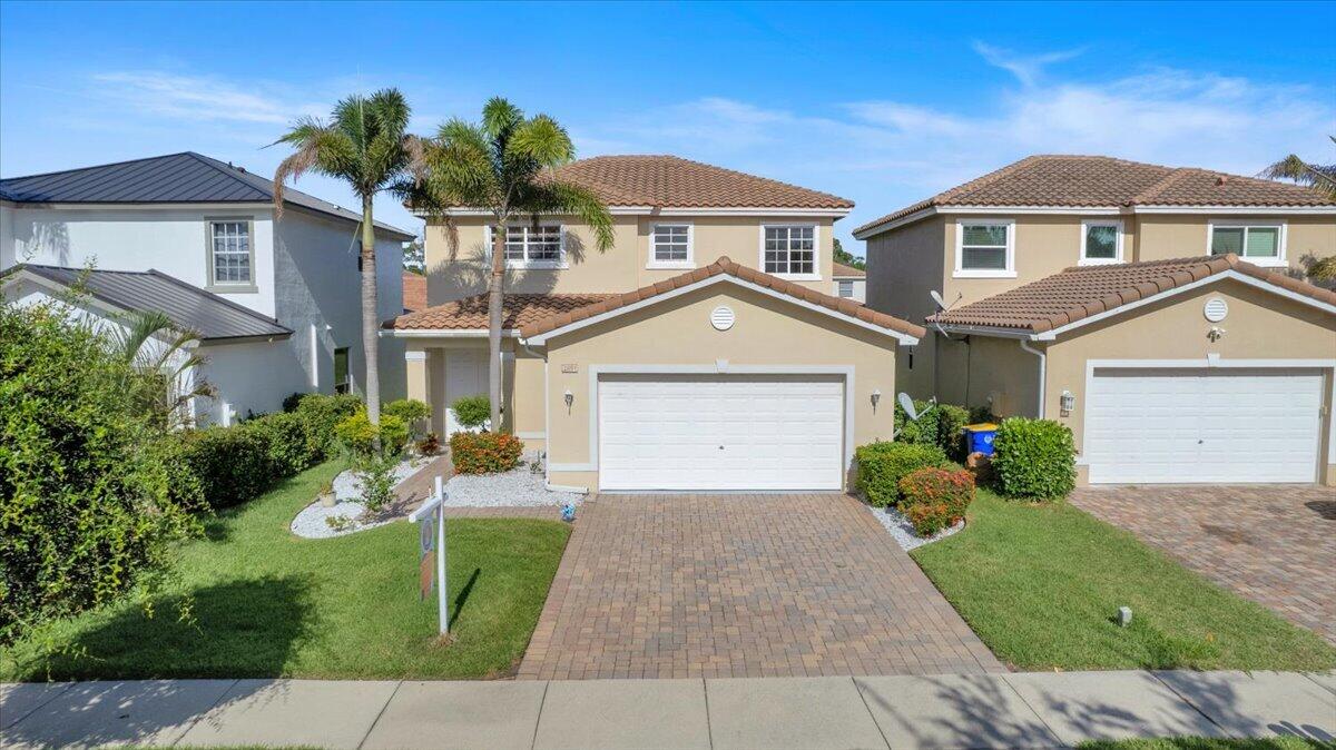 2891 SW Butterfly Lane