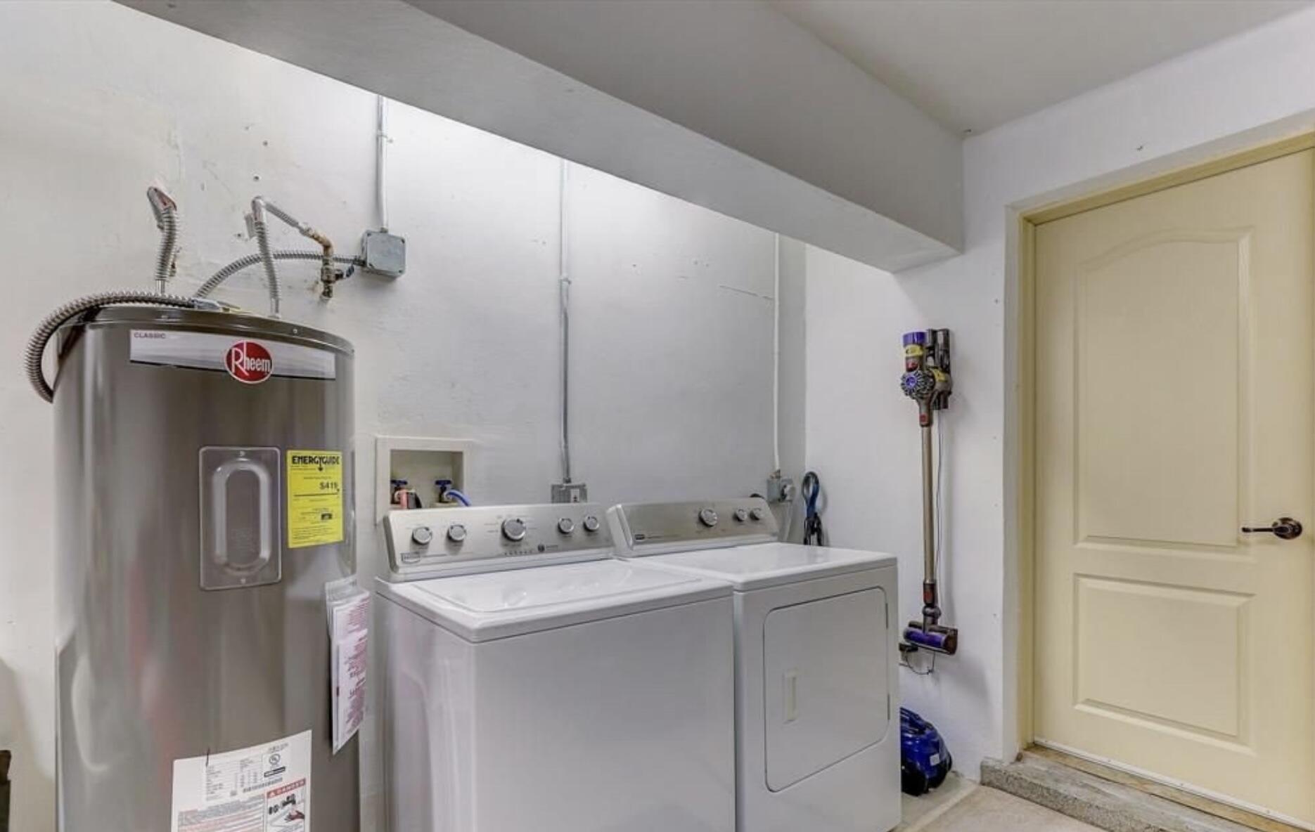 CYPRESS POINT - Residential