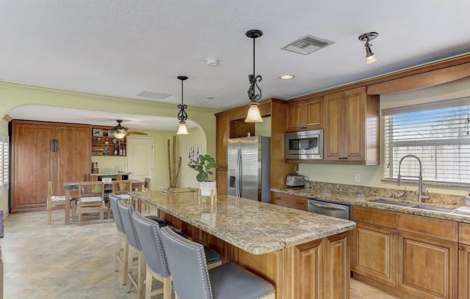 CYPRESS POINT - Residential