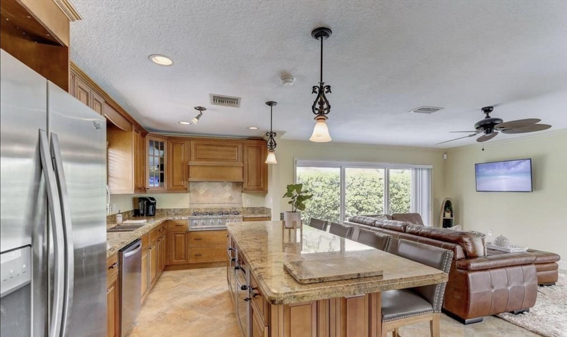 CYPRESS POINT - Residential