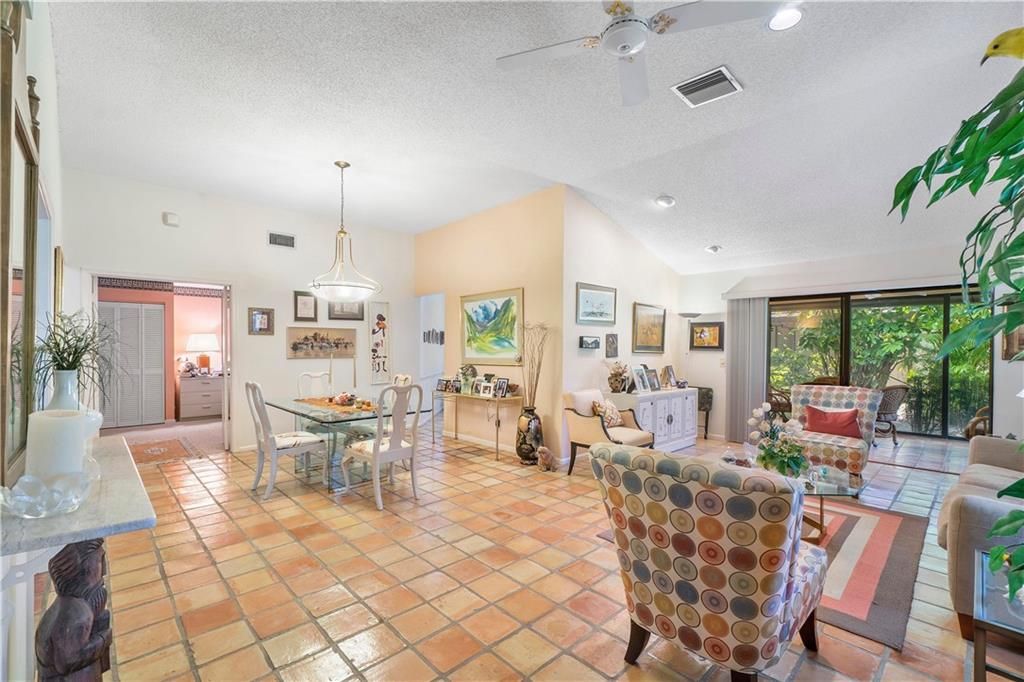 Photo of 5061 Pine Dr, Boynton Beach, FL 33437 (MLS # F10288644)