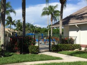 LEXINGTON LAKES - Residential