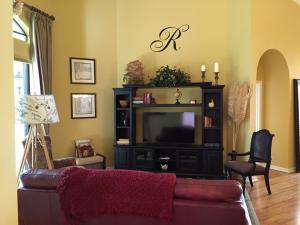 LEXINGTON LAKES - Residential