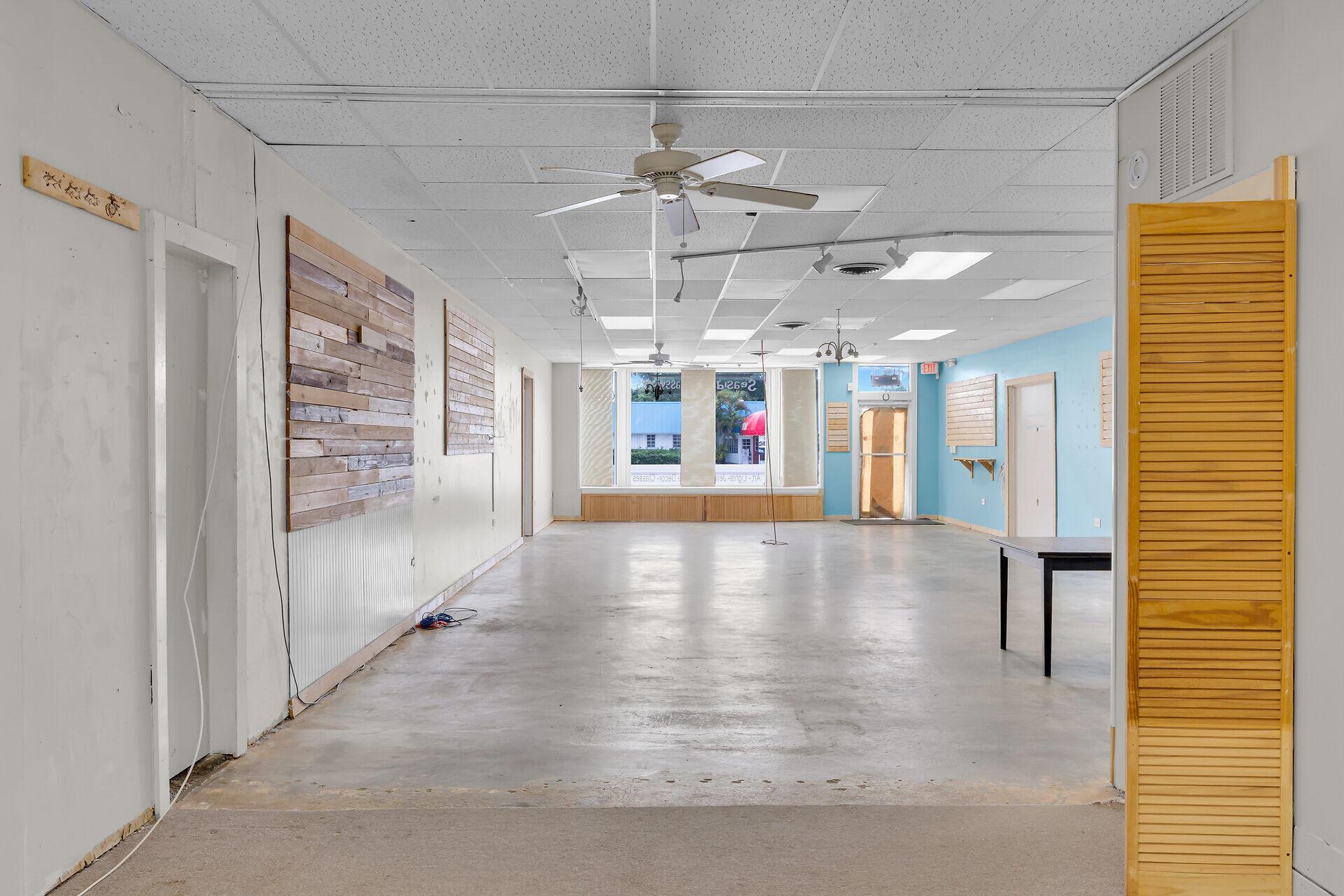 STRATTONS SUBD - Commercial Sale