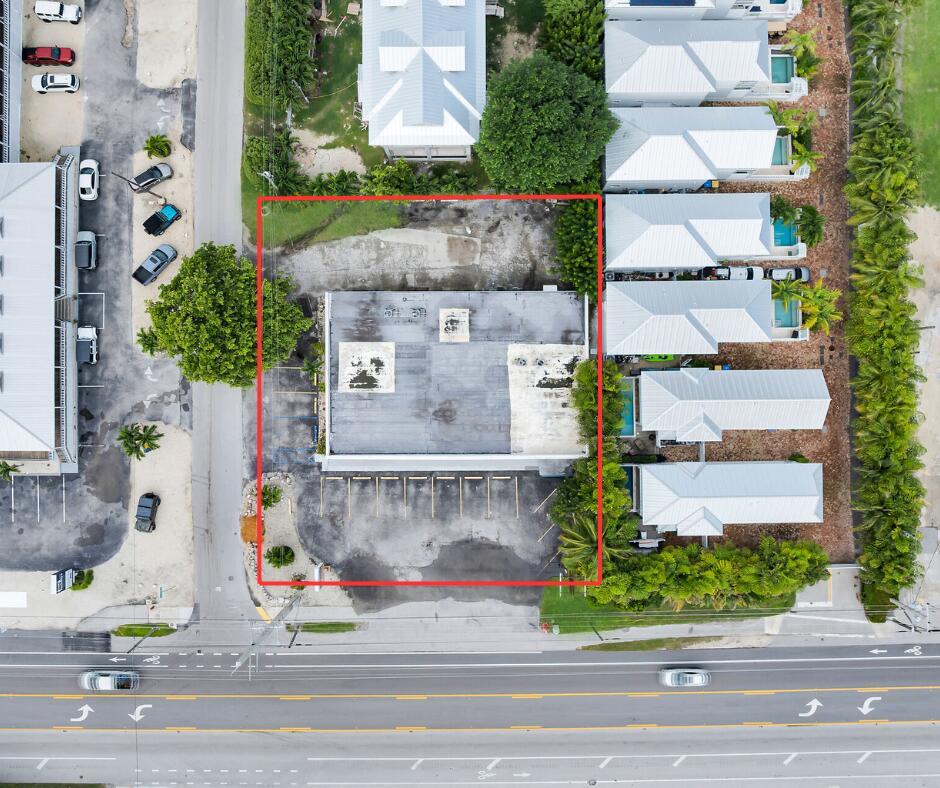 STRATTONS SUBD - Commercial Sale