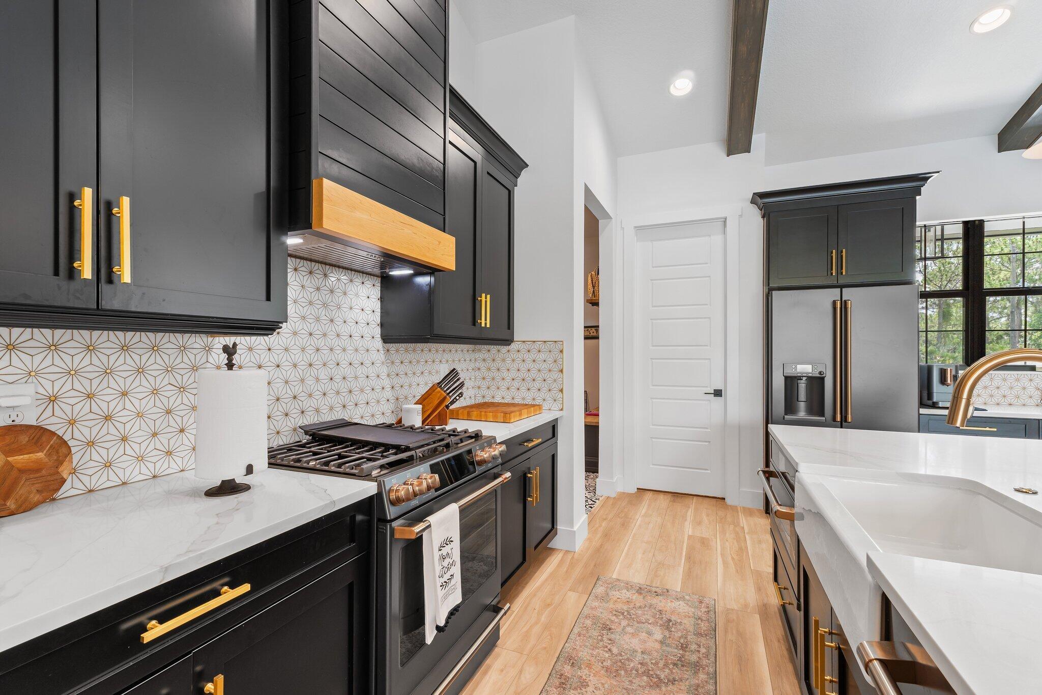 PALM CITY FARMS - Residential