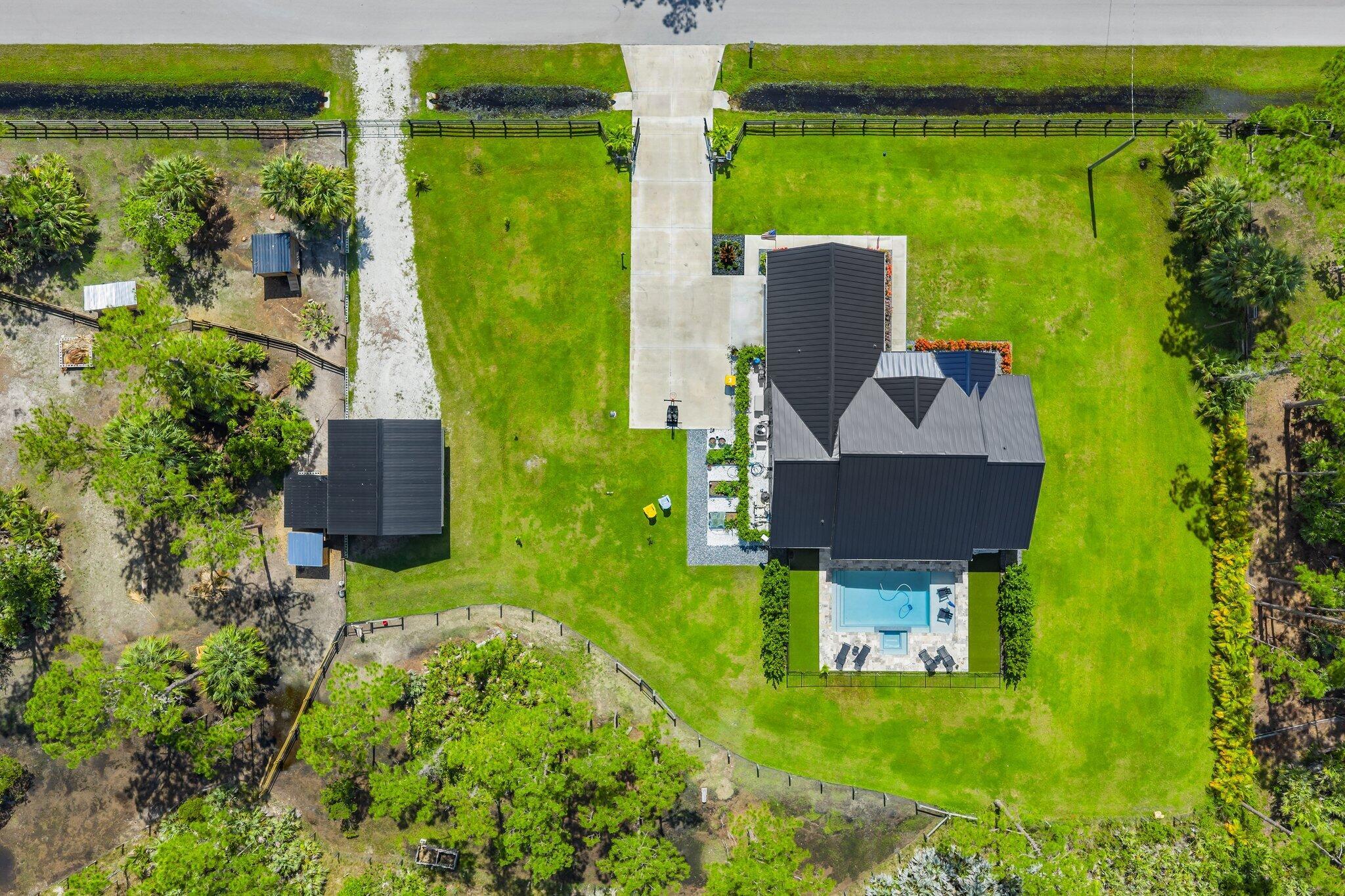 PALM CITY FARMS - Residential