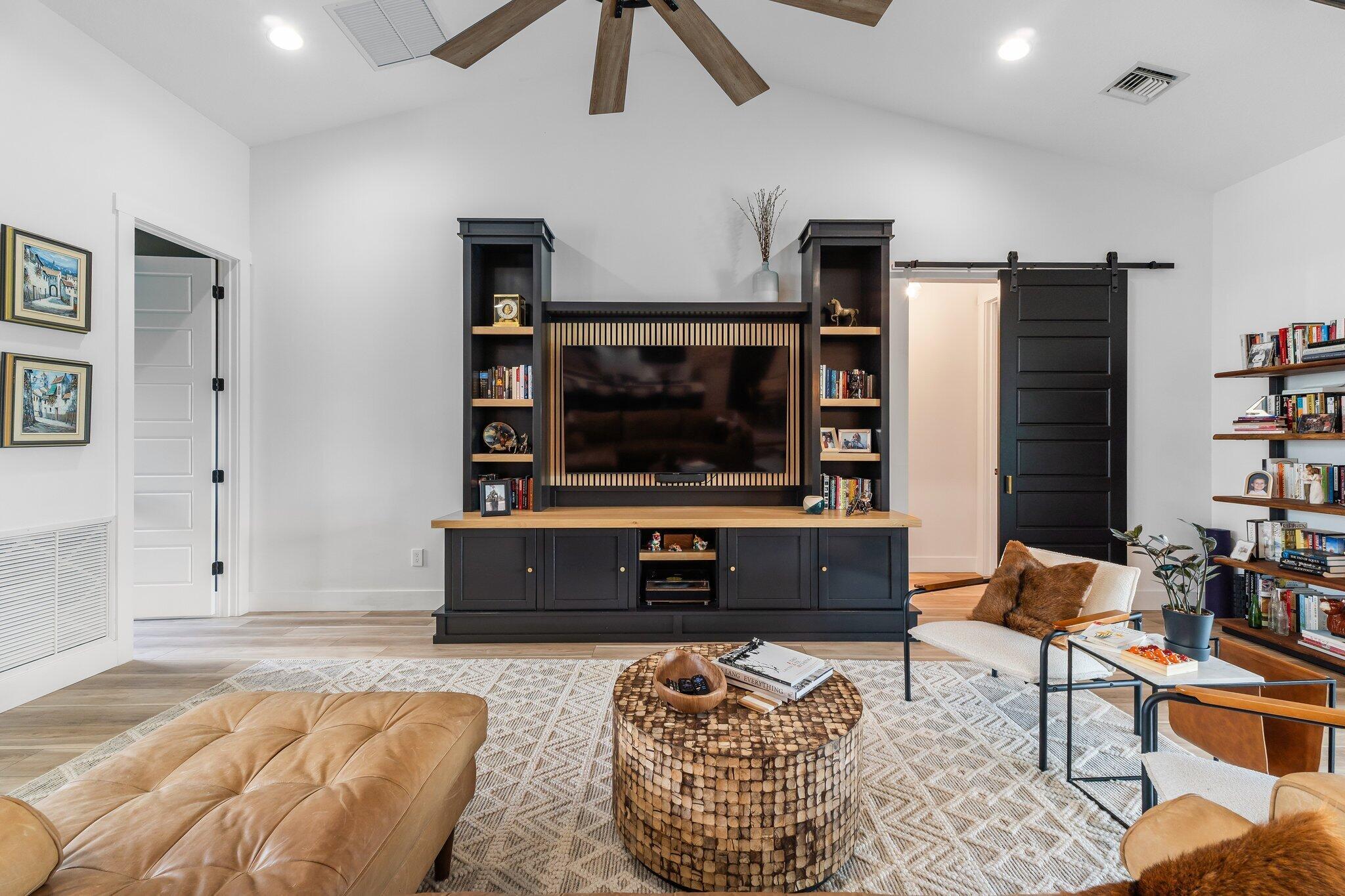 PALM CITY FARMS - Residential