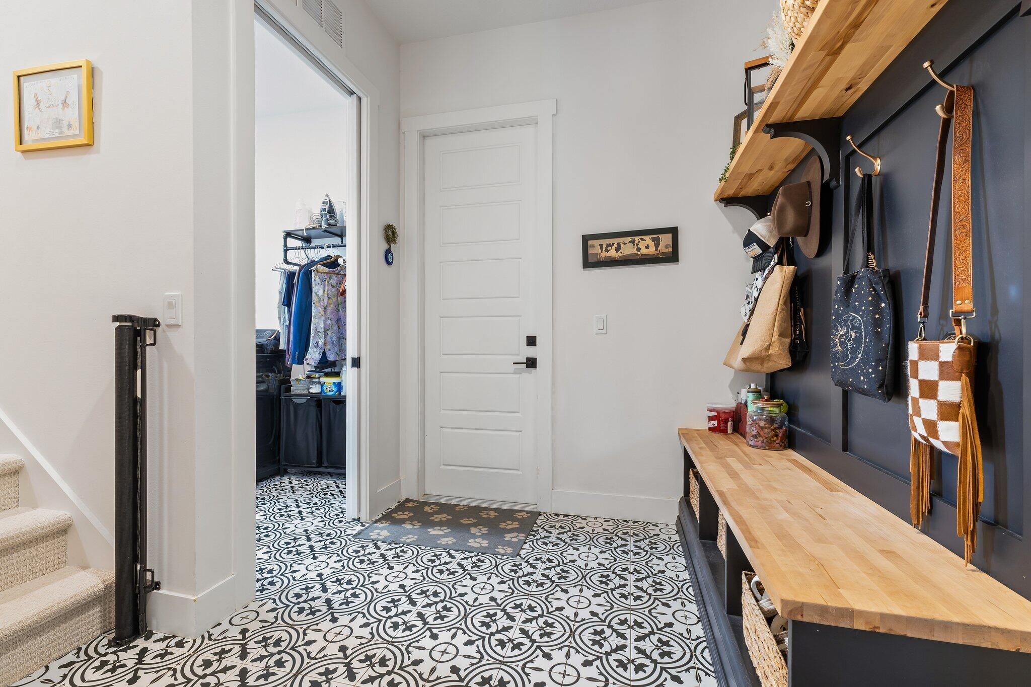 PALM CITY FARMS - Residential