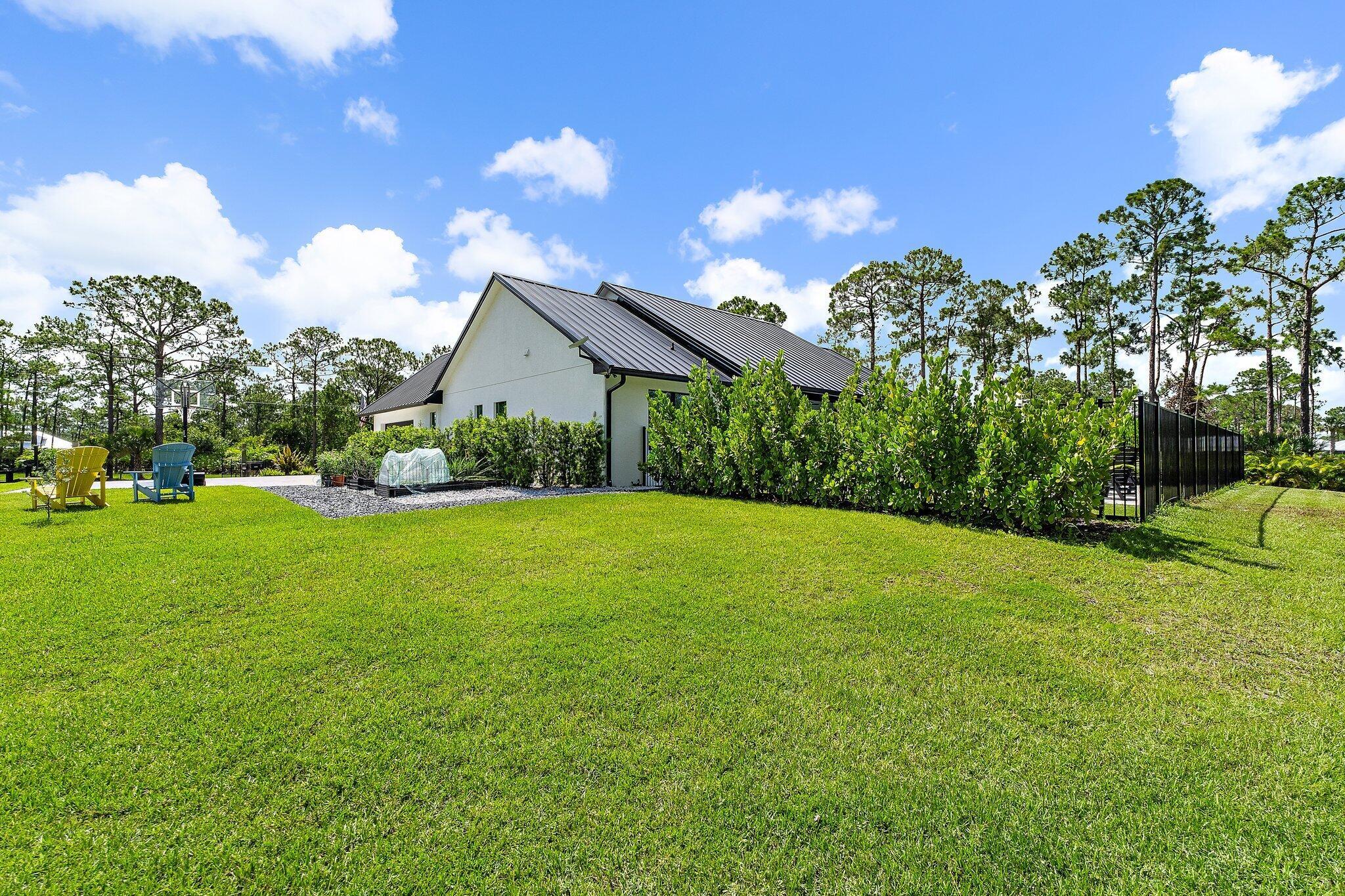 PALM CITY FARMS - Residential