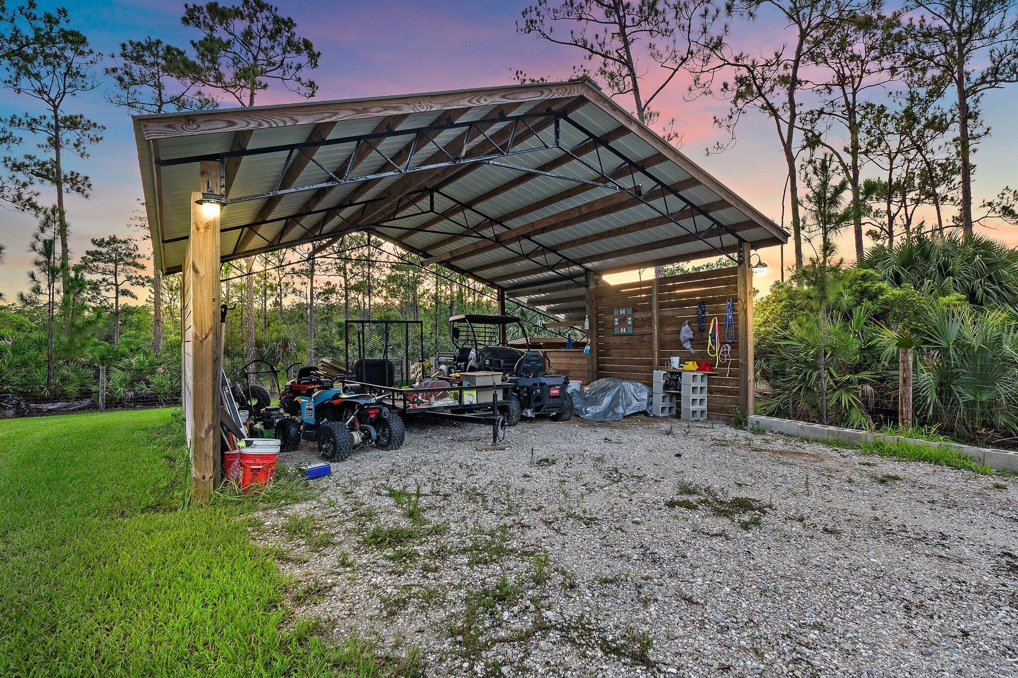 PALM CITY FARMS - Residential