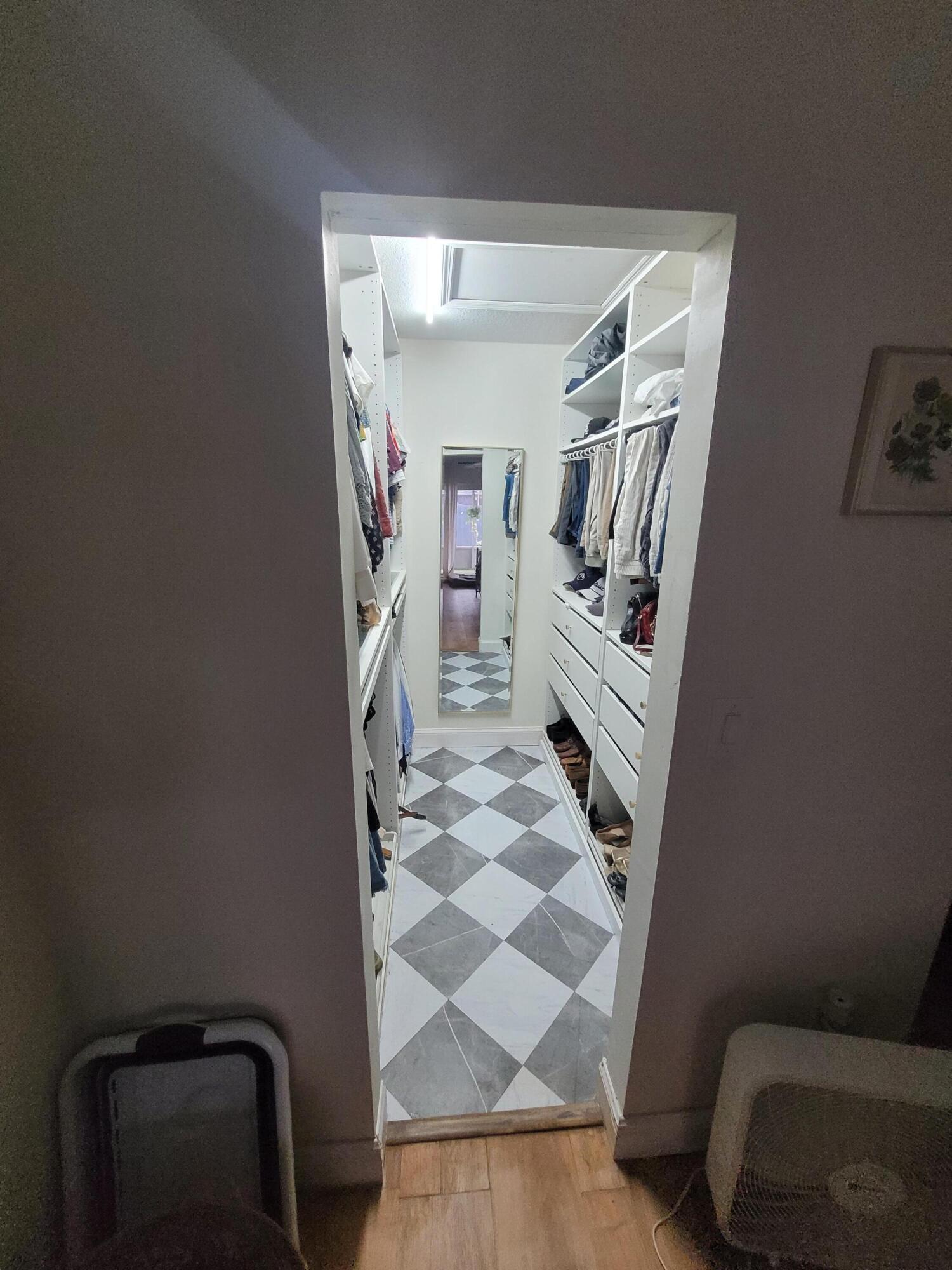 LAKESIDE SOUTH - Residential