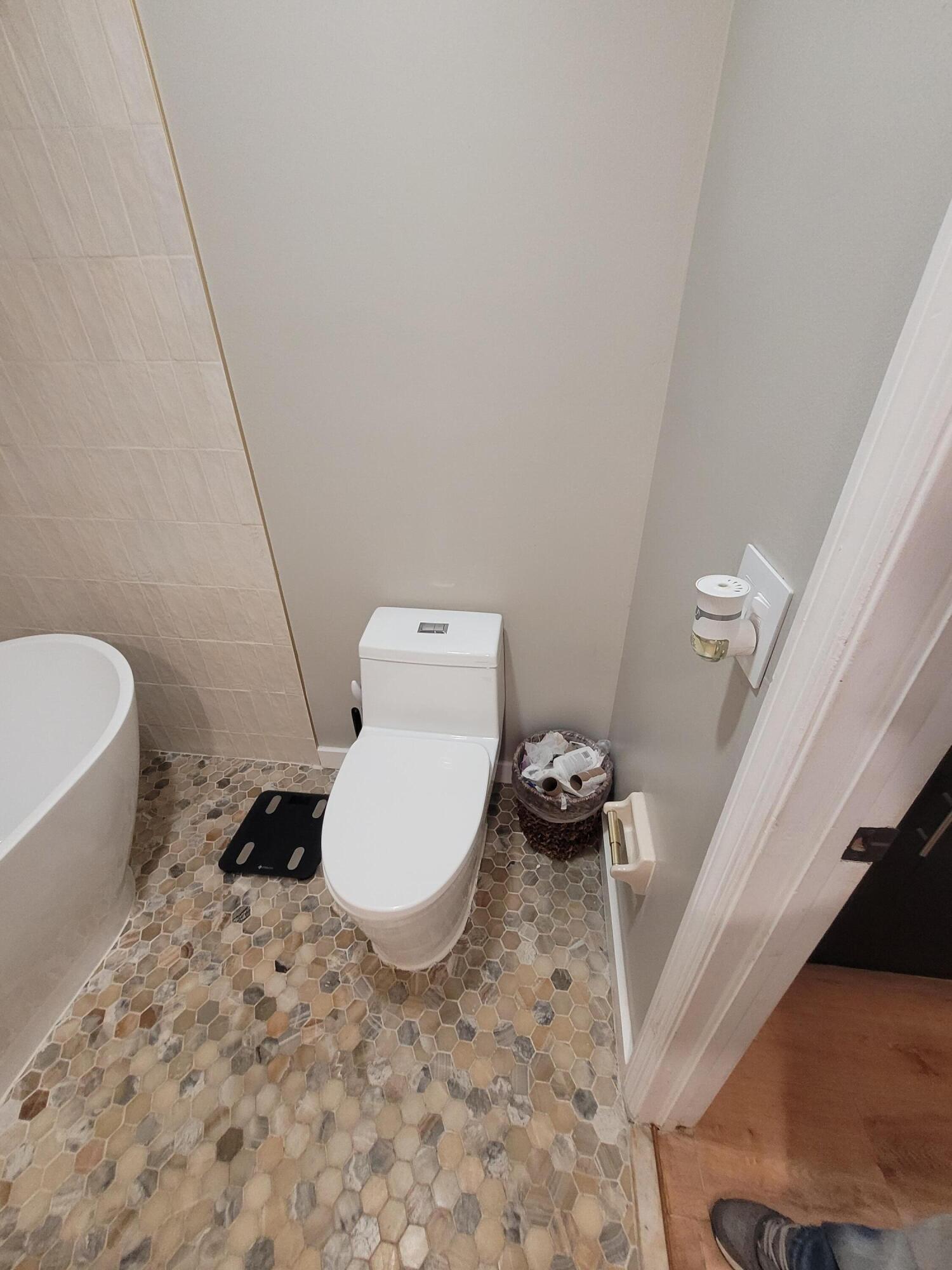 LAKESIDE SOUTH - Residential