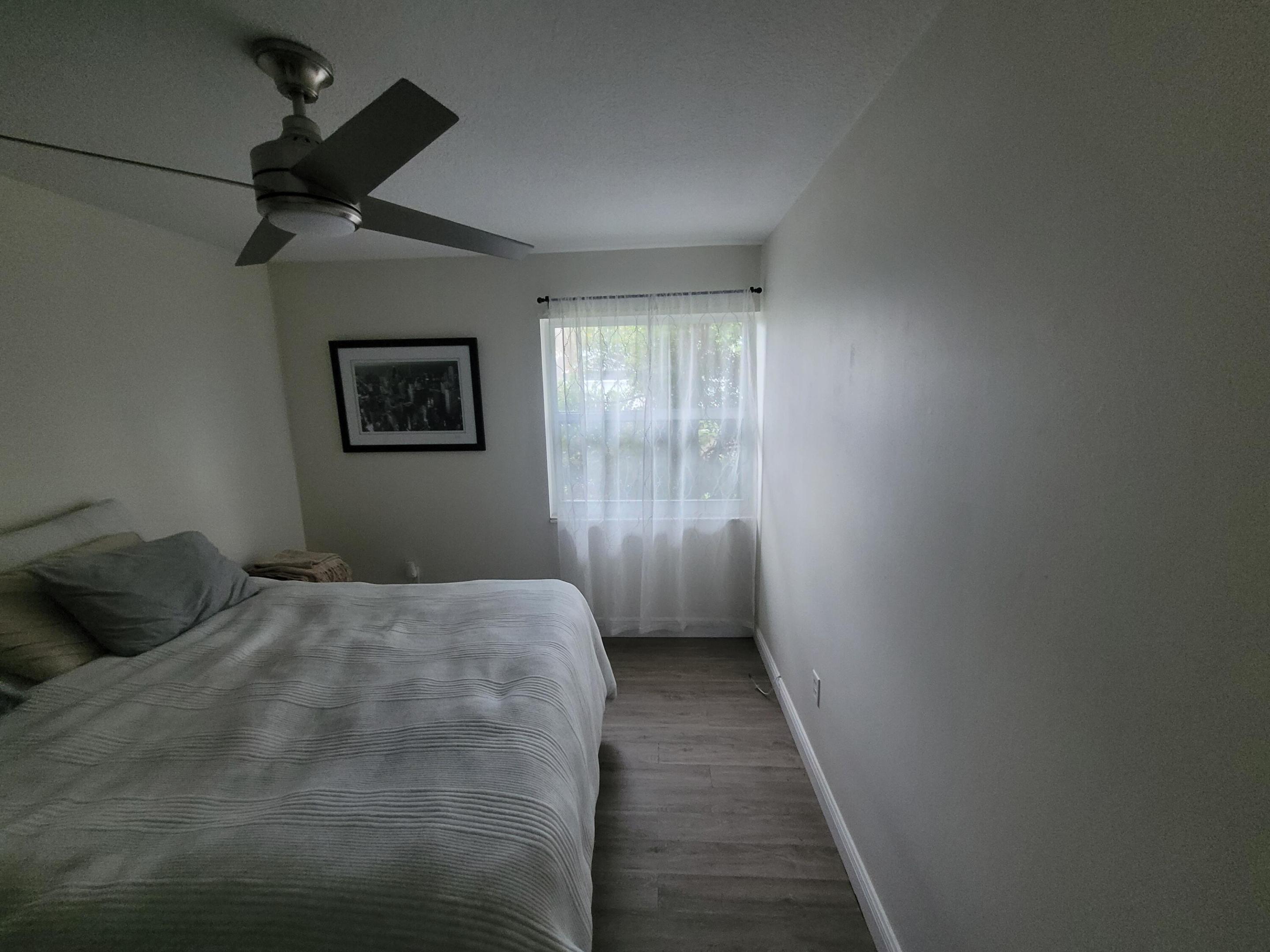 LAKESIDE SOUTH - Residential