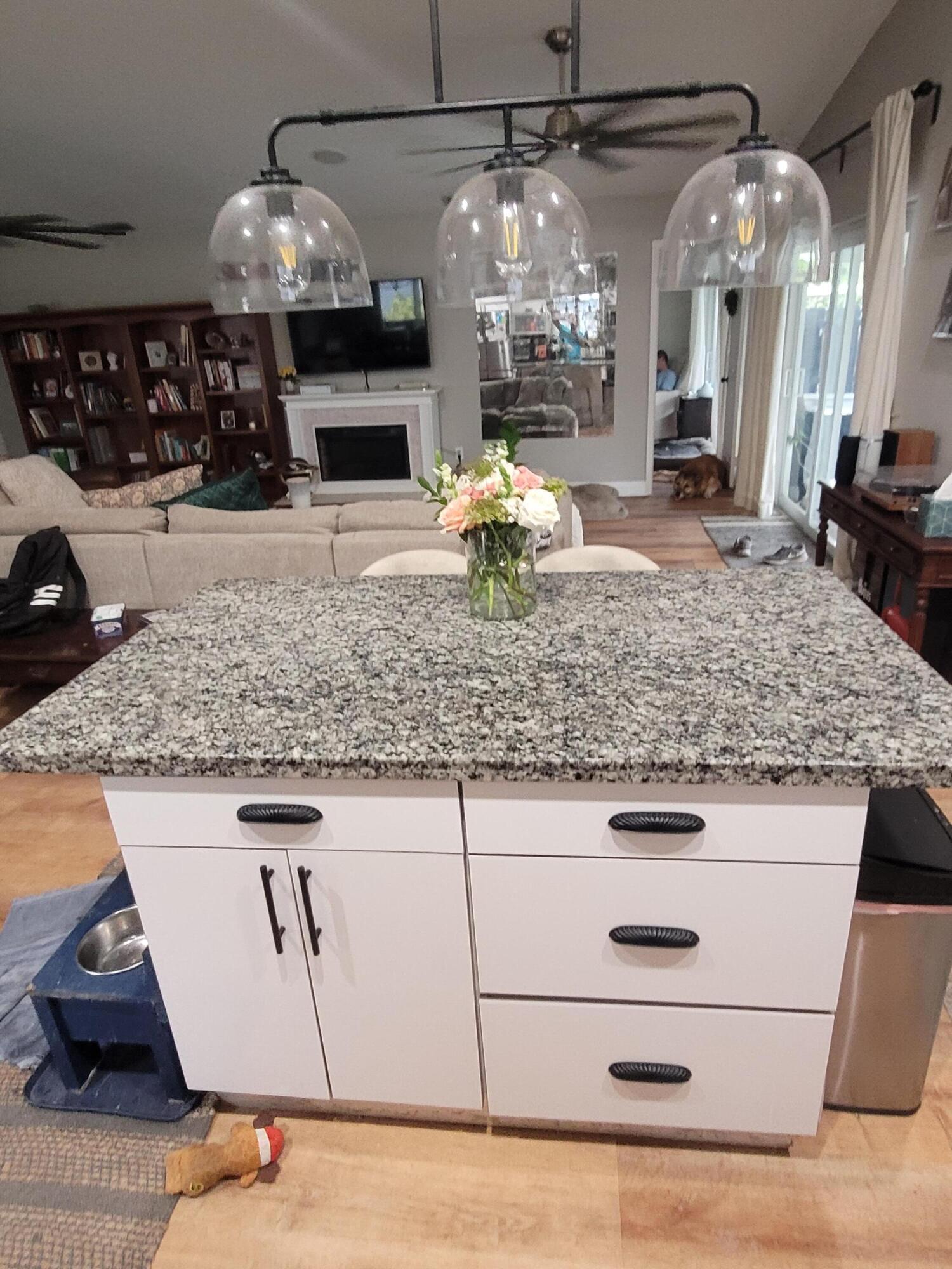 LAKESIDE SOUTH - Residential