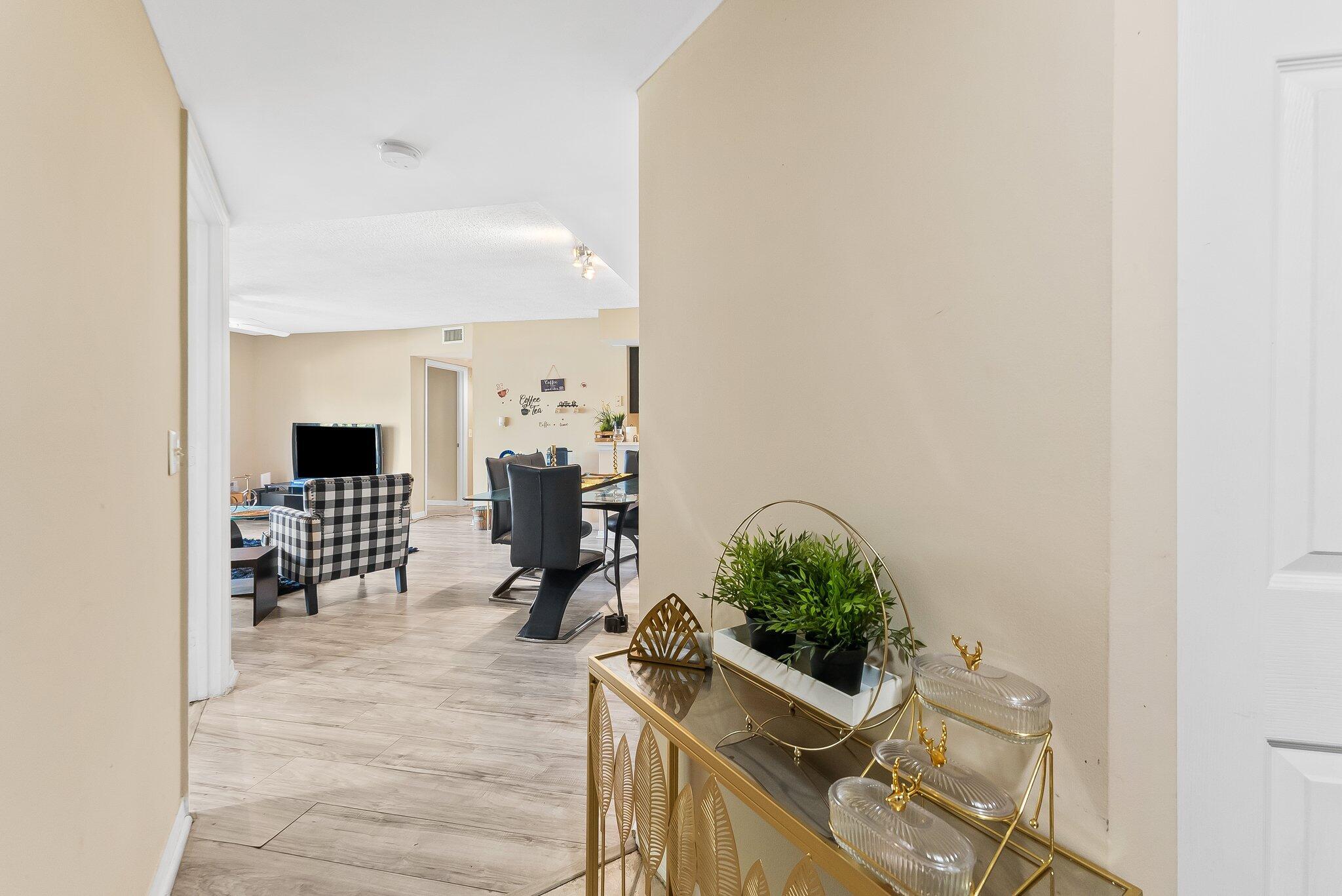 4167 Haverhill Road 1114