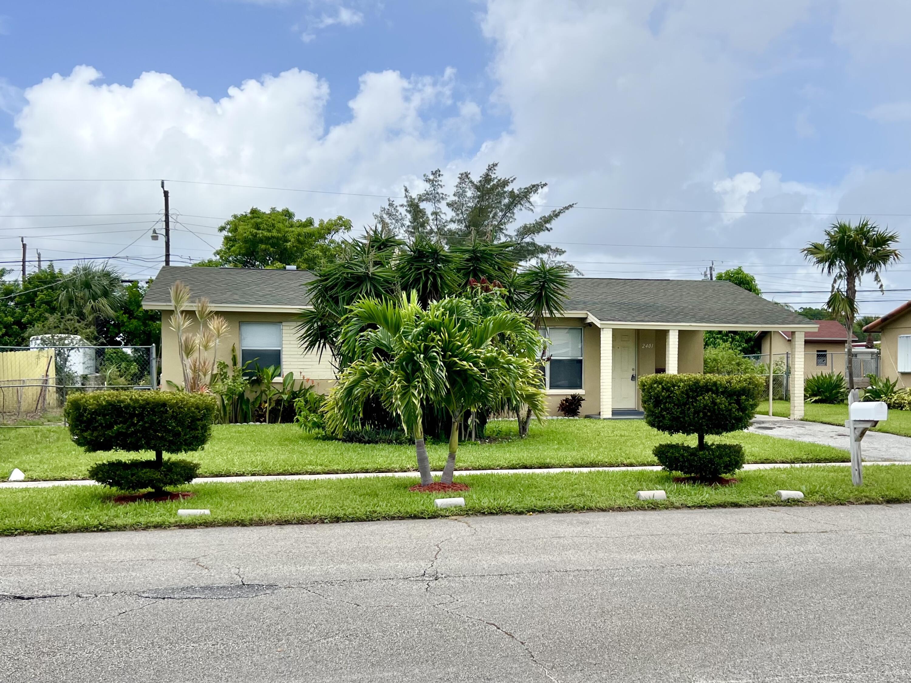 2401 Avenue H E
