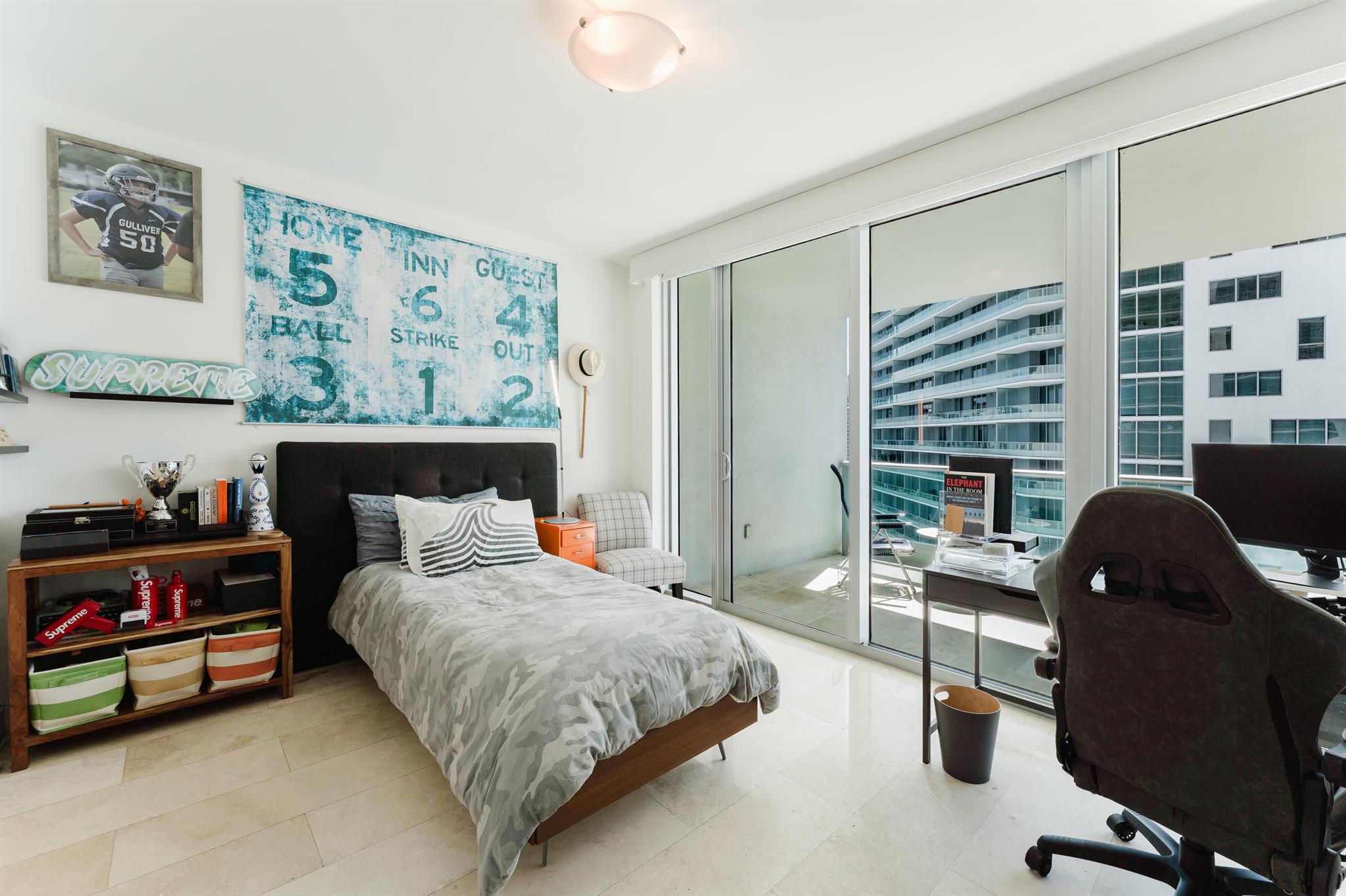 JADE RESIDENCES AT BRICKE - Residential