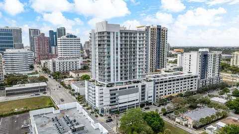 315 NE 3rd Ave Unit 1702, Fort Lauderdale, FL 33301 - MLS#: F10486244