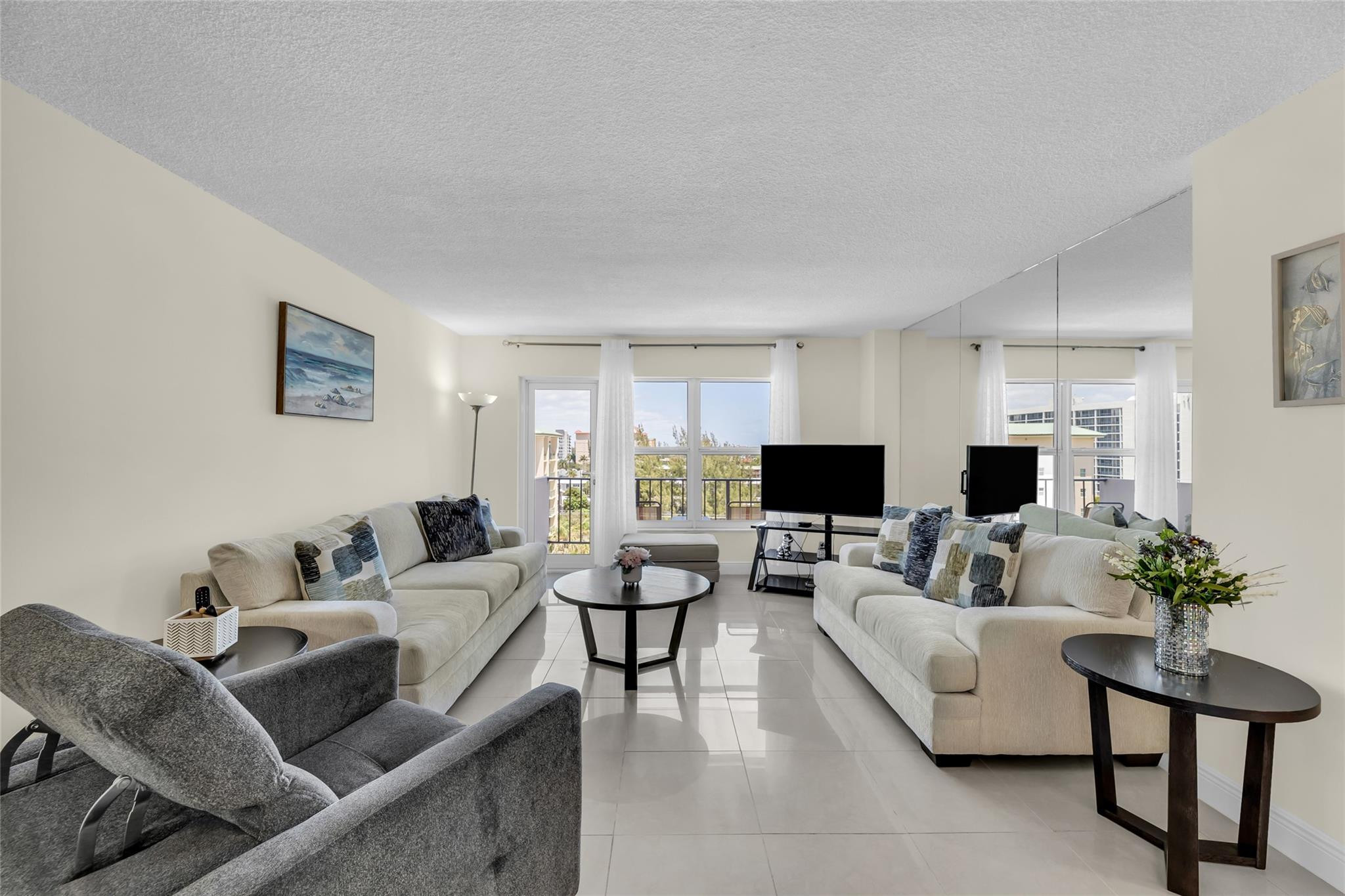 Parliament House Condo - Residential Lease