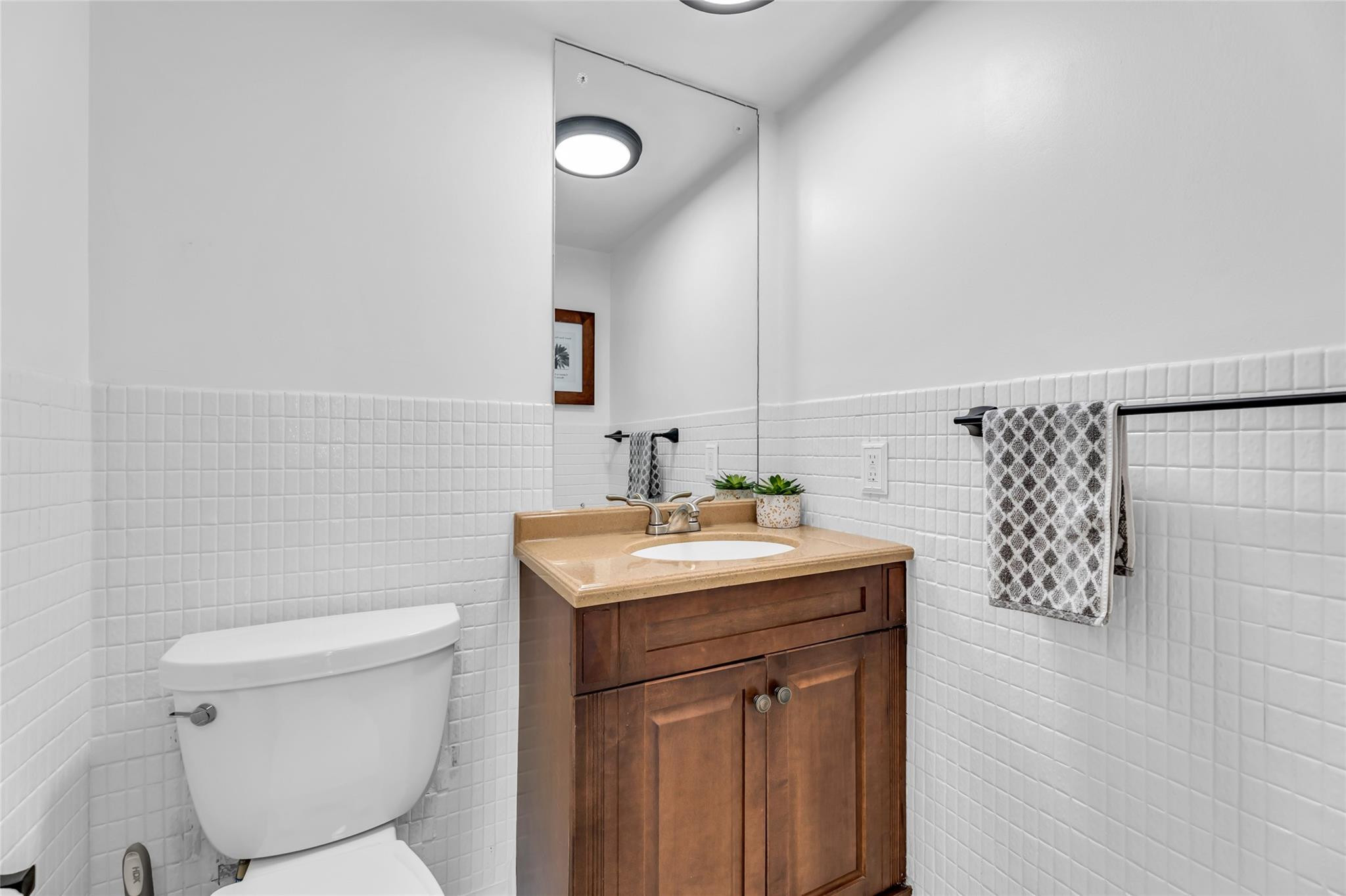 Parliament House Condo - Residential Lease