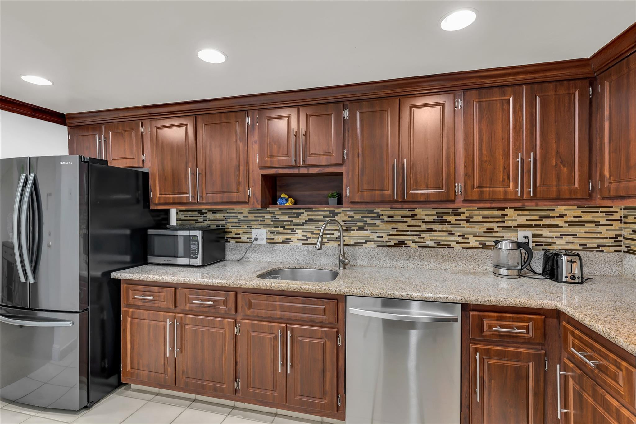 Parliament House Condo - Residential Lease