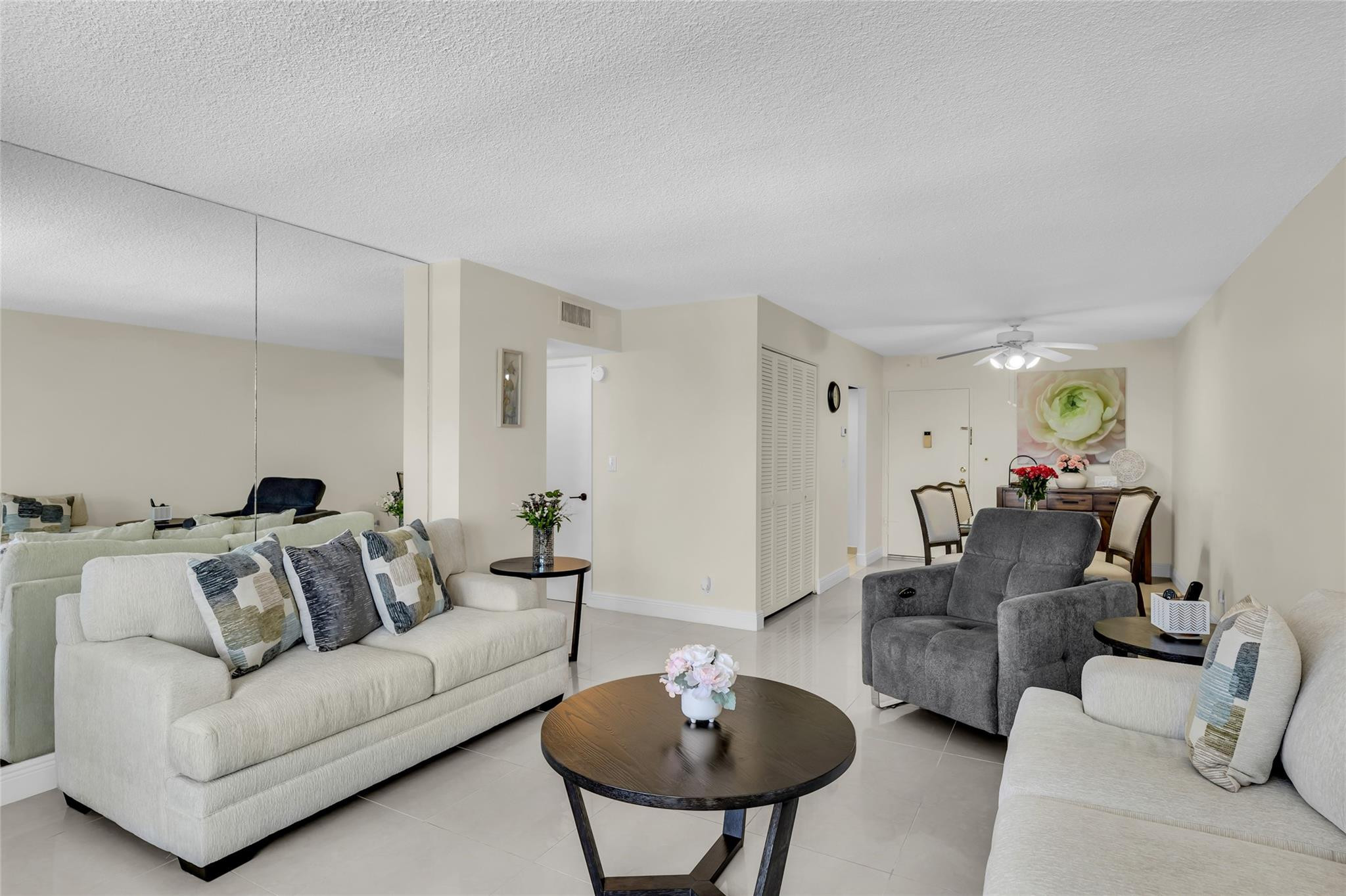 Parliament House Condo - Residential Lease