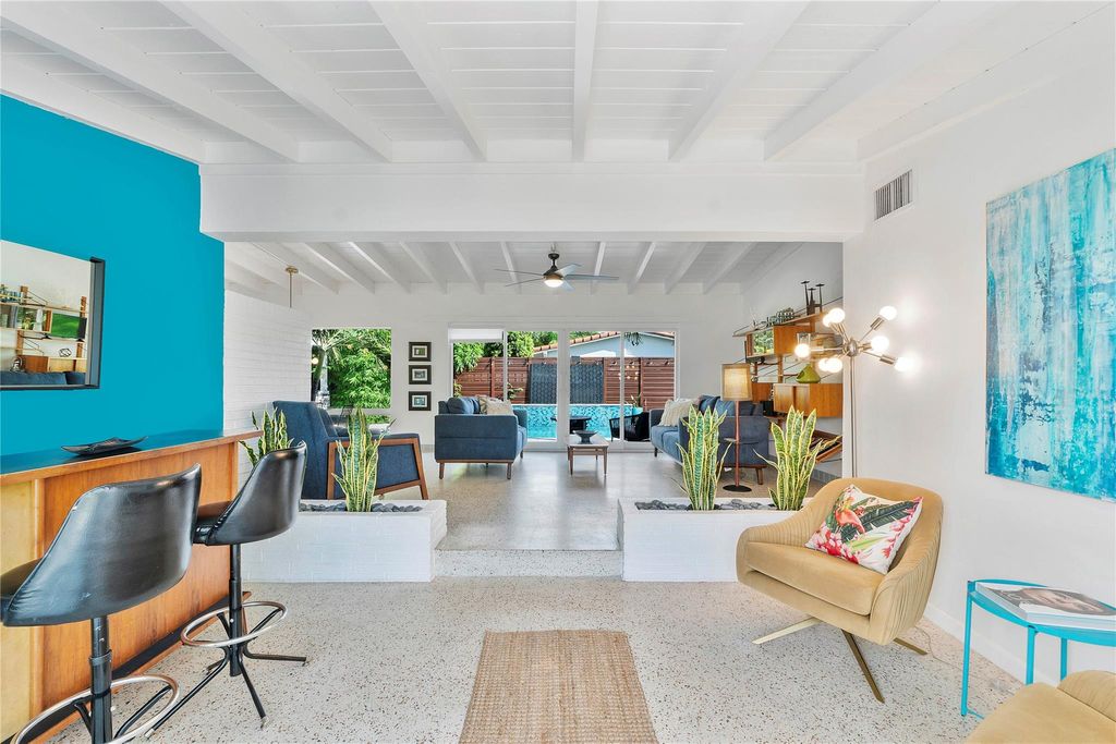 Photo of 2617 NE 10th Terrace, Wilton Manors, FL 33334 (MLS # F10527923)