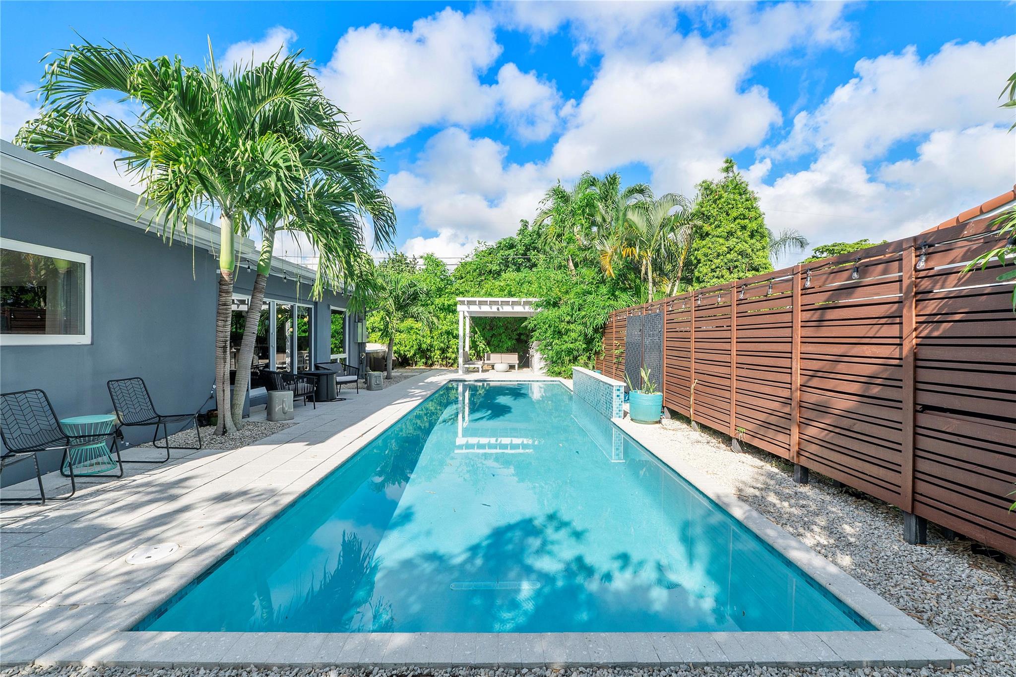 AMADALE - Residential