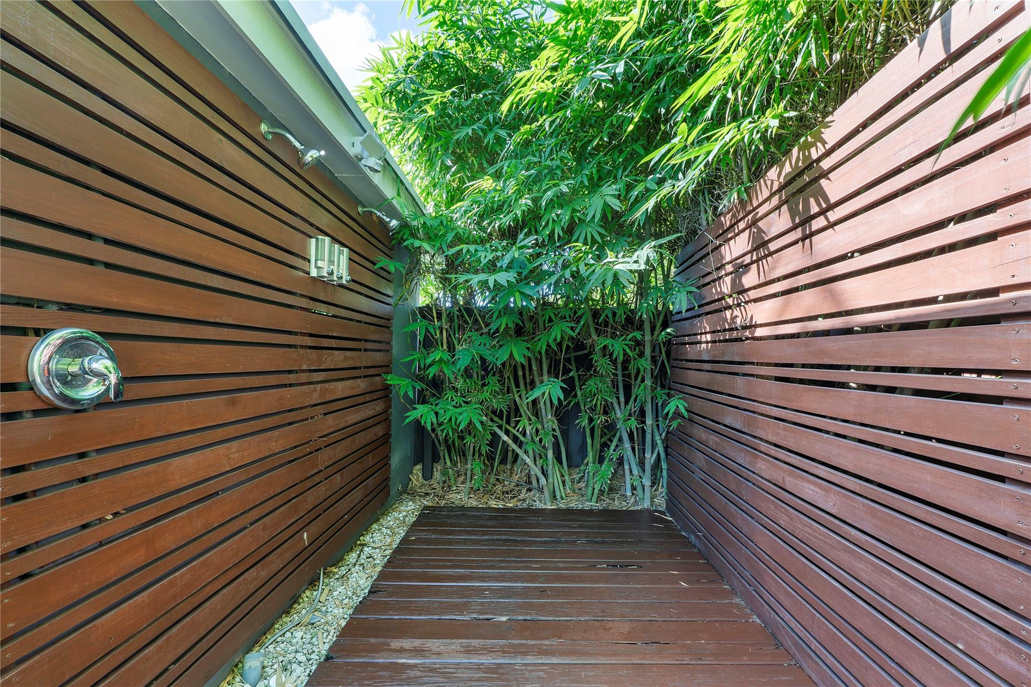 AMADALE - Residential