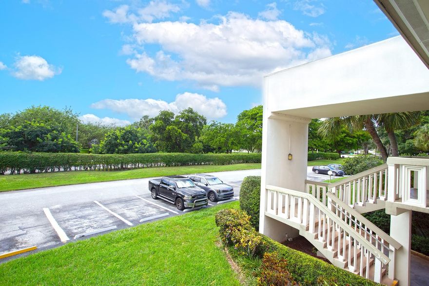 Come see this fully remodeled 2/2 condo in Wyndmoor 55+ community - High impact windows, with amazing pool and garden view, on the second floor. Ready for new tenants.
Seller is also selling the unit.